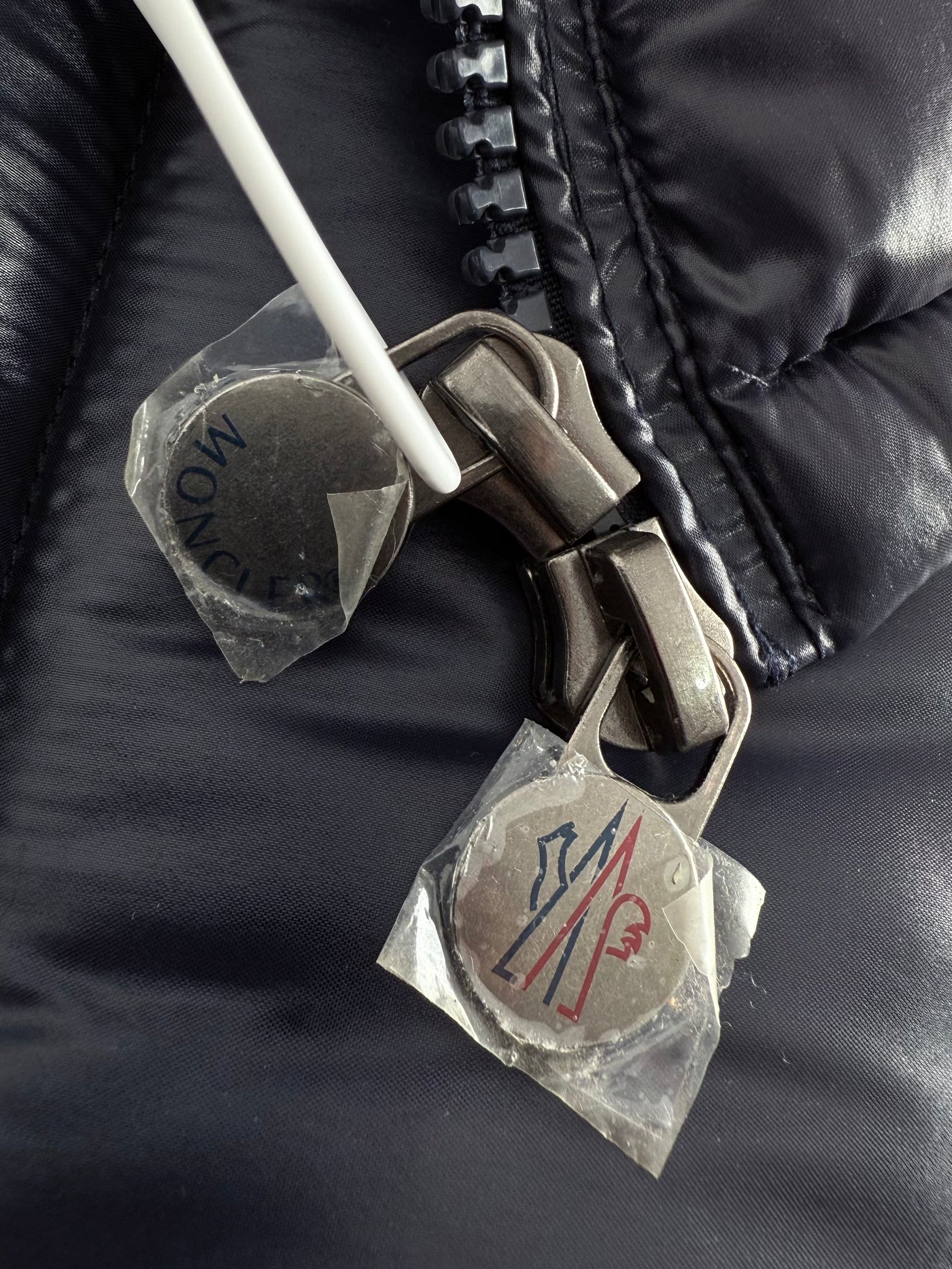 Abrigo de plumas Moncler (M)