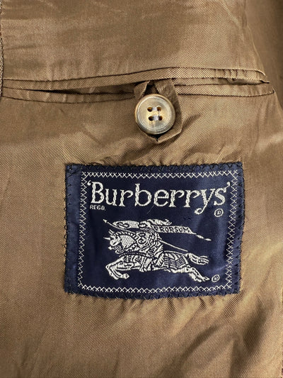 Traje Burberry (M)