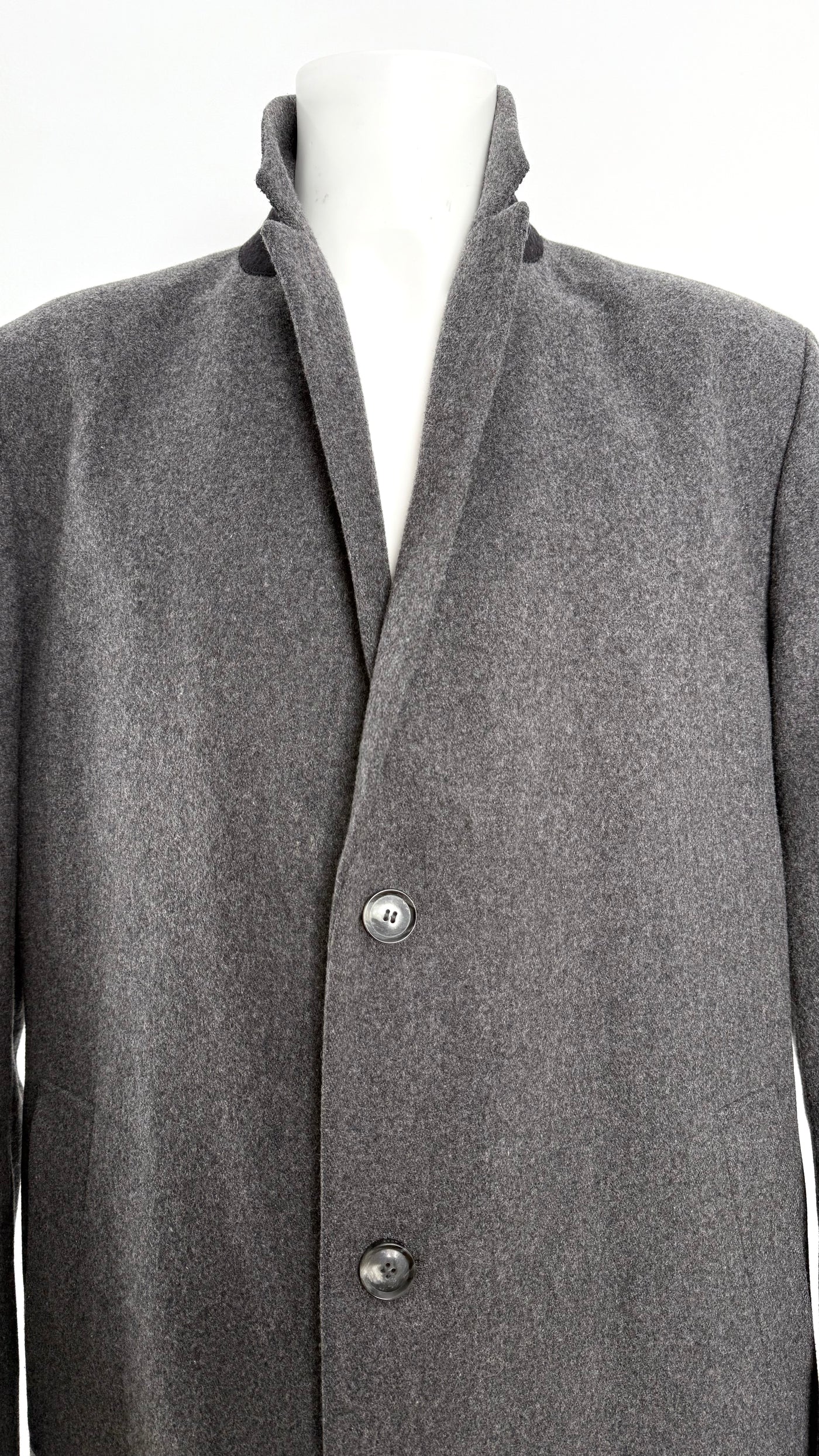 Abrigo Hugo Boss (XL)