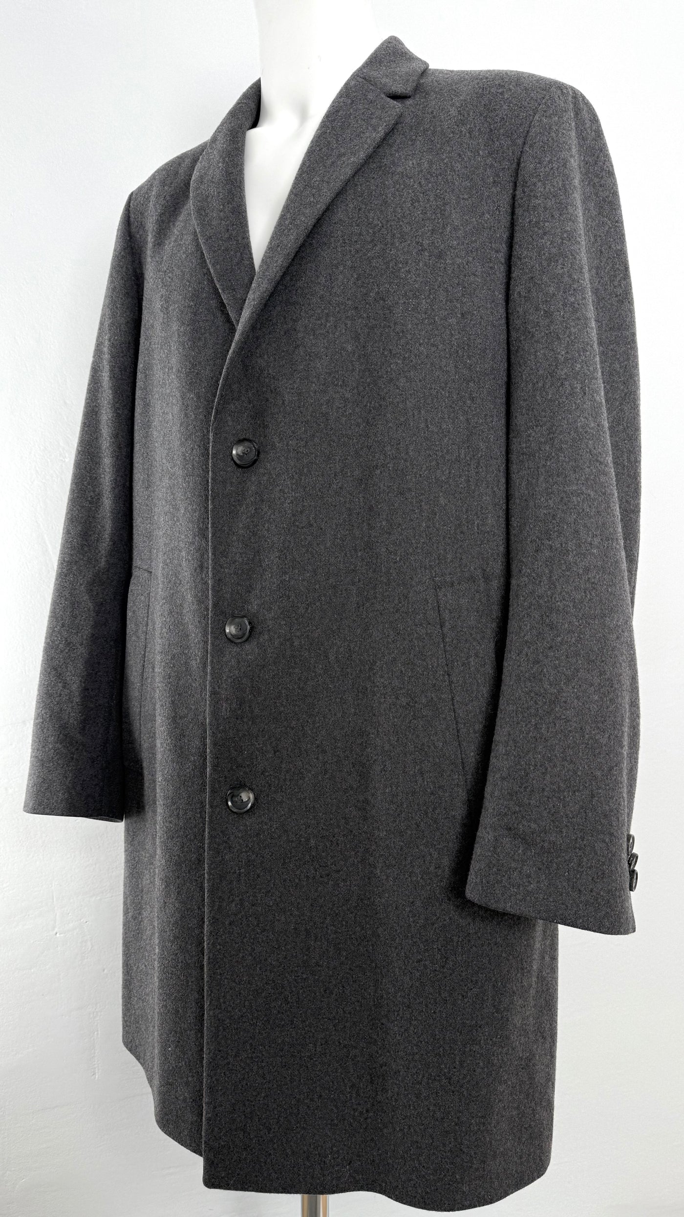 Abrigo Hugo Boss (XL)