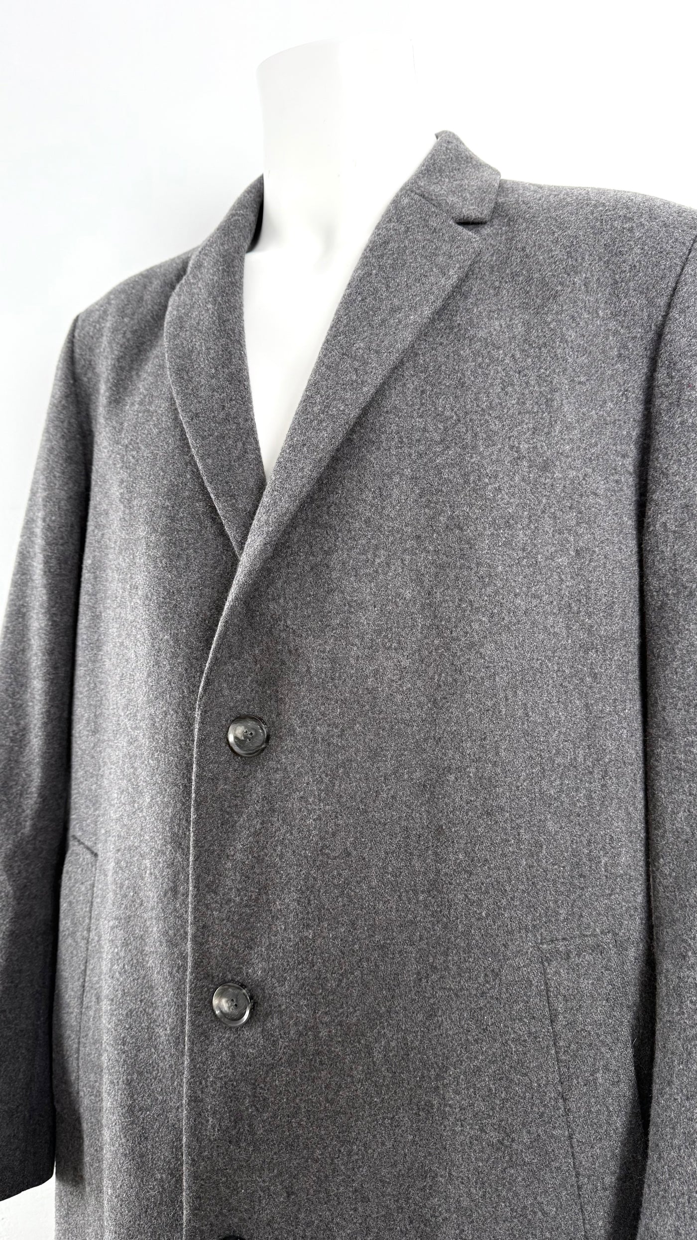 Abrigo Hugo Boss (XL)