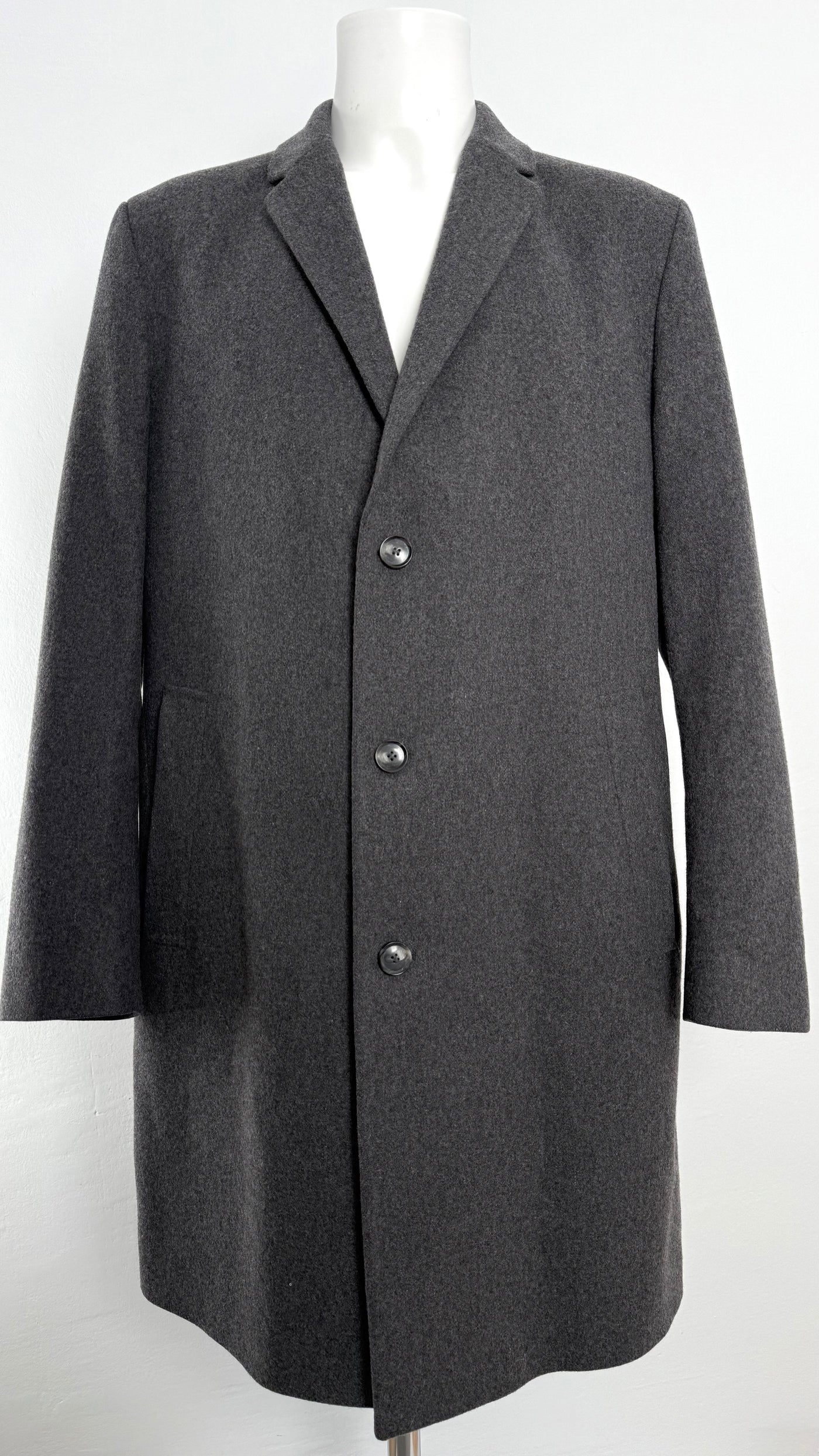 Abrigo Hugo Boss (XL)