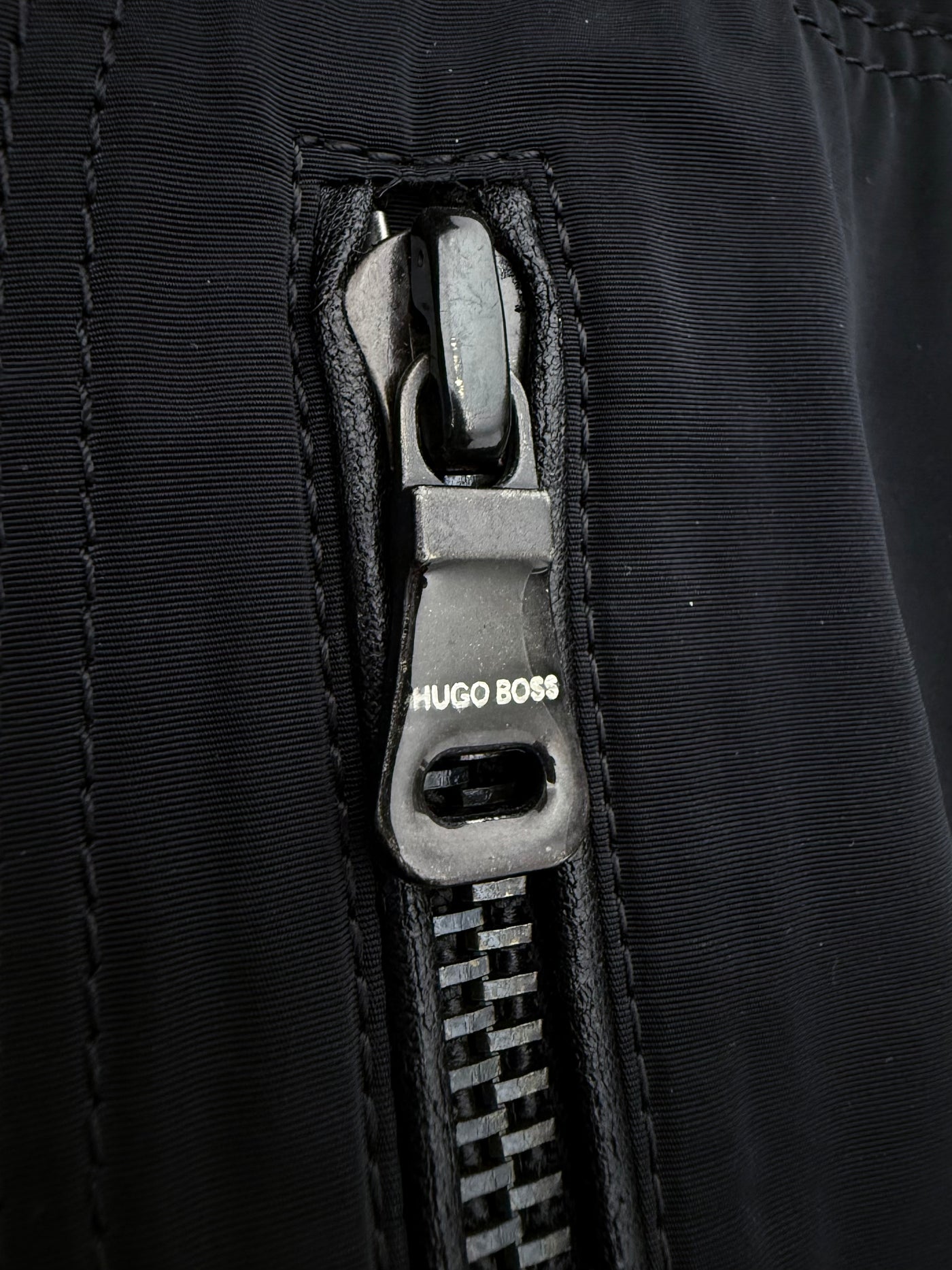 Abrigo Hugo Boss (M)