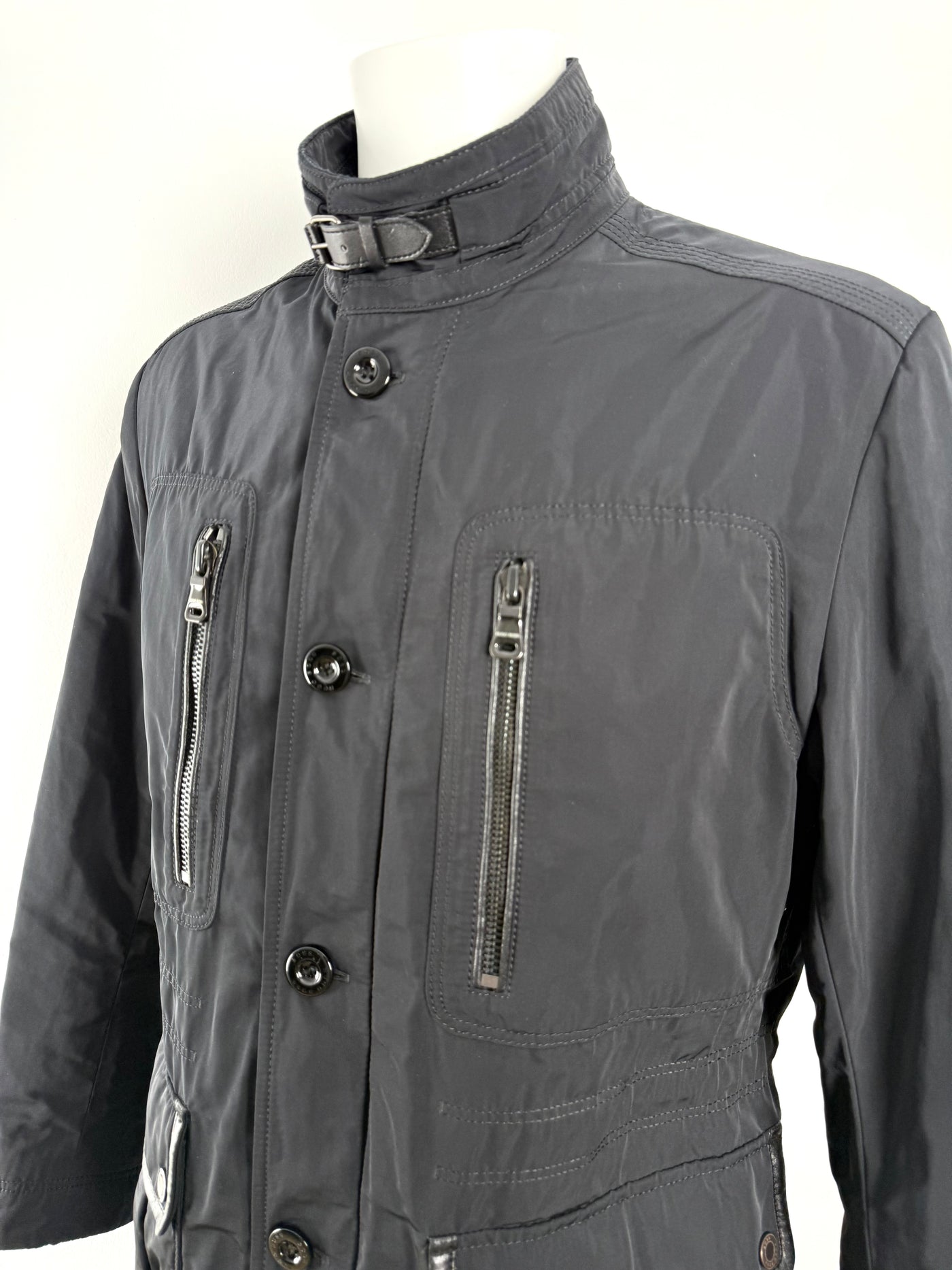 Abrigo Hugo Boss (M)