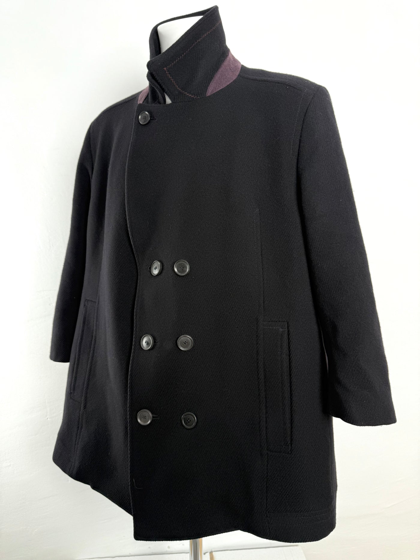 Abrigo Hugo Boss (XL)