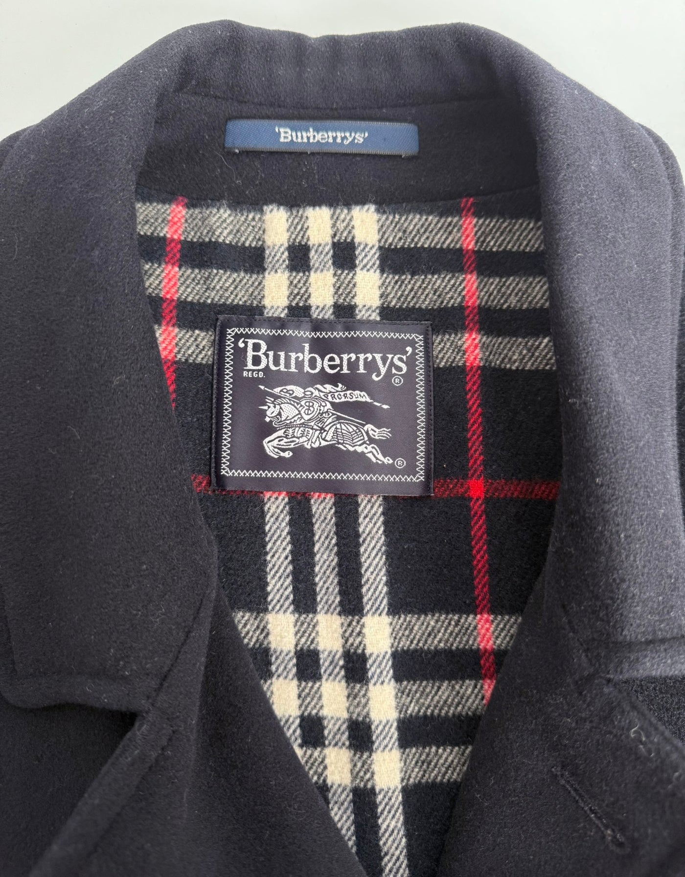 Abrigo Burberry (XL)