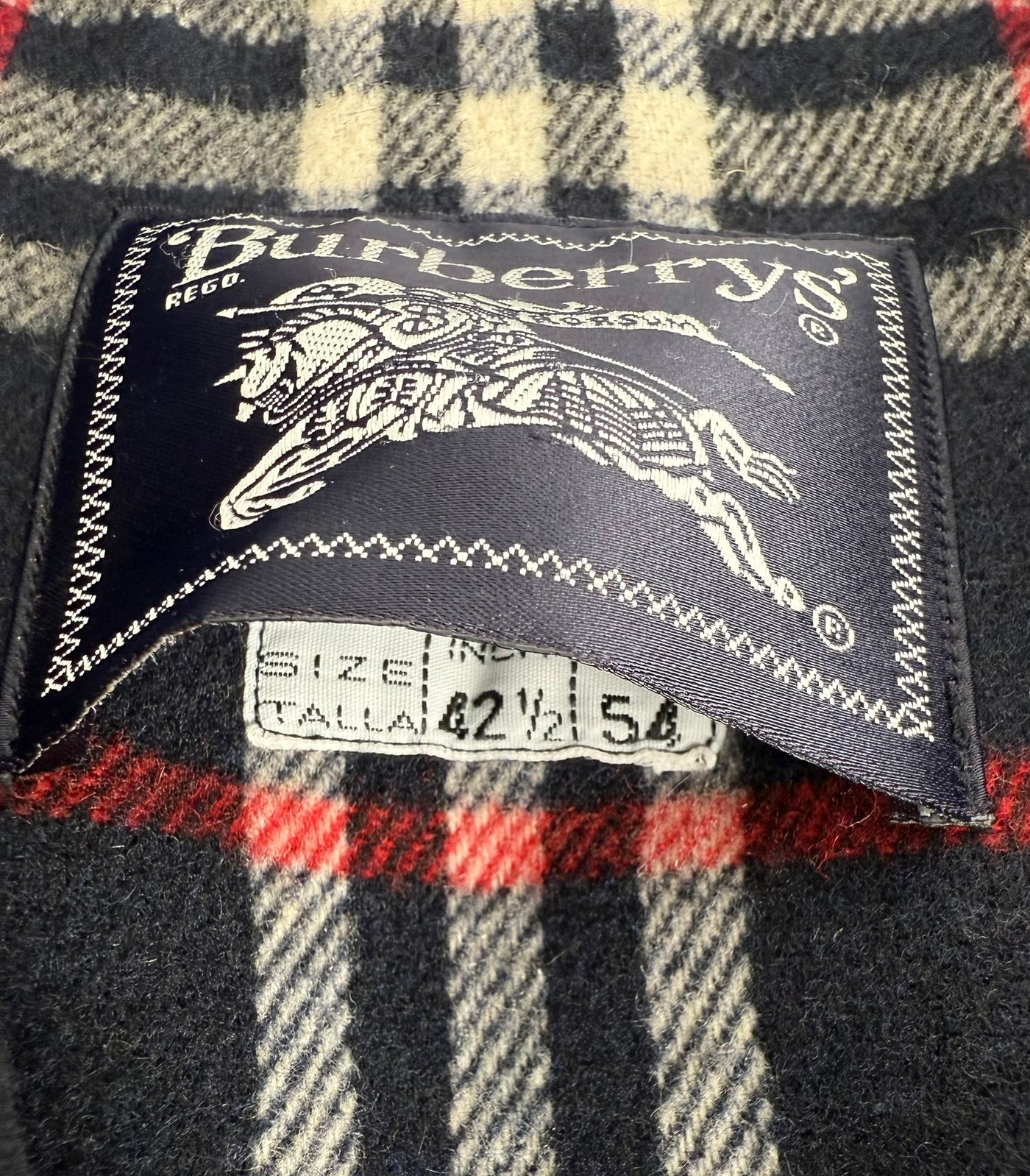 Abrigo Burberry (XL)