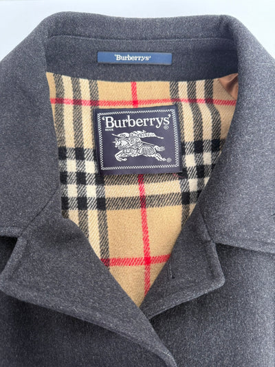 Abrigo Burberry (XL)