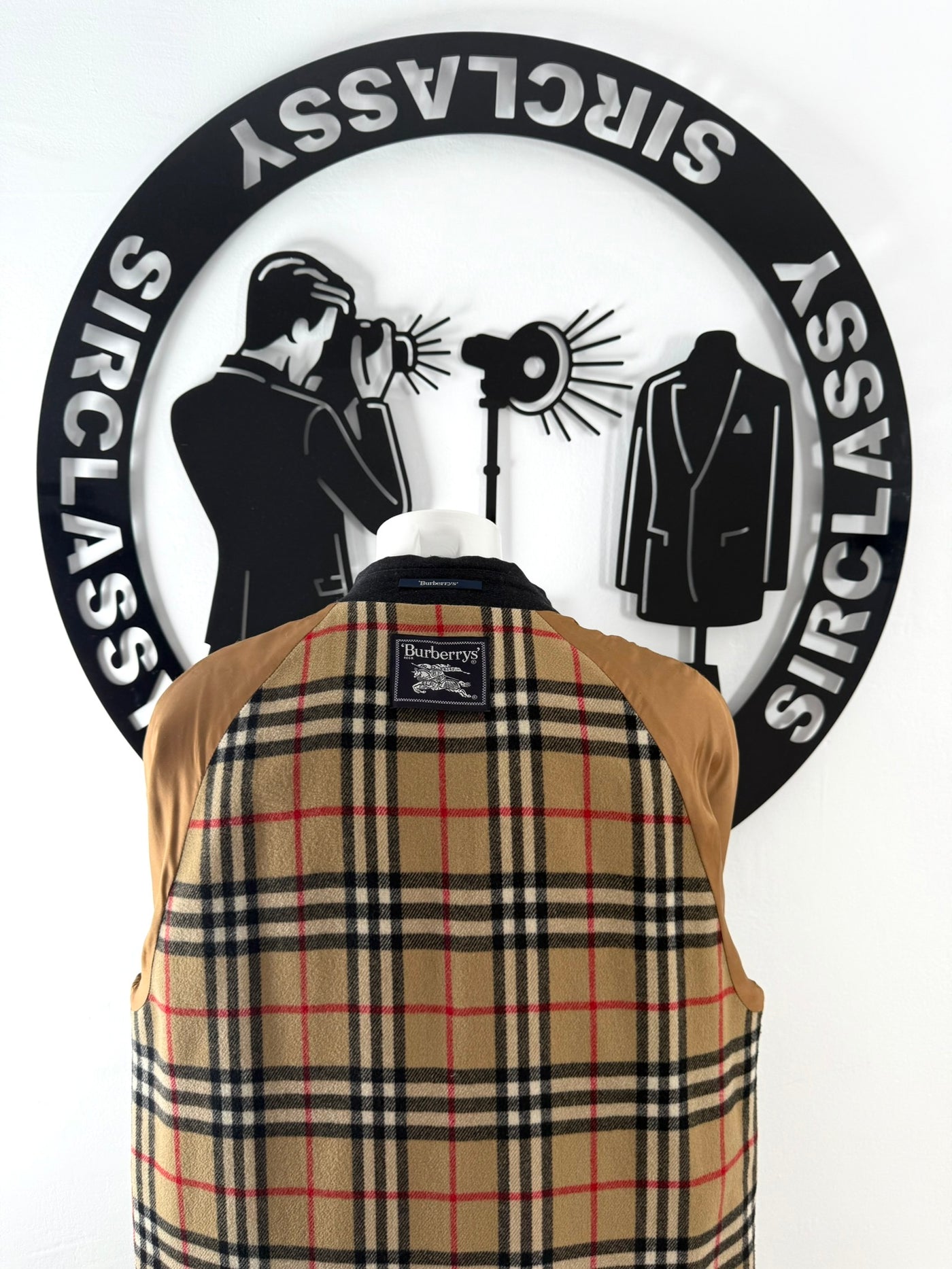 Abrigo Burberry (XL)
