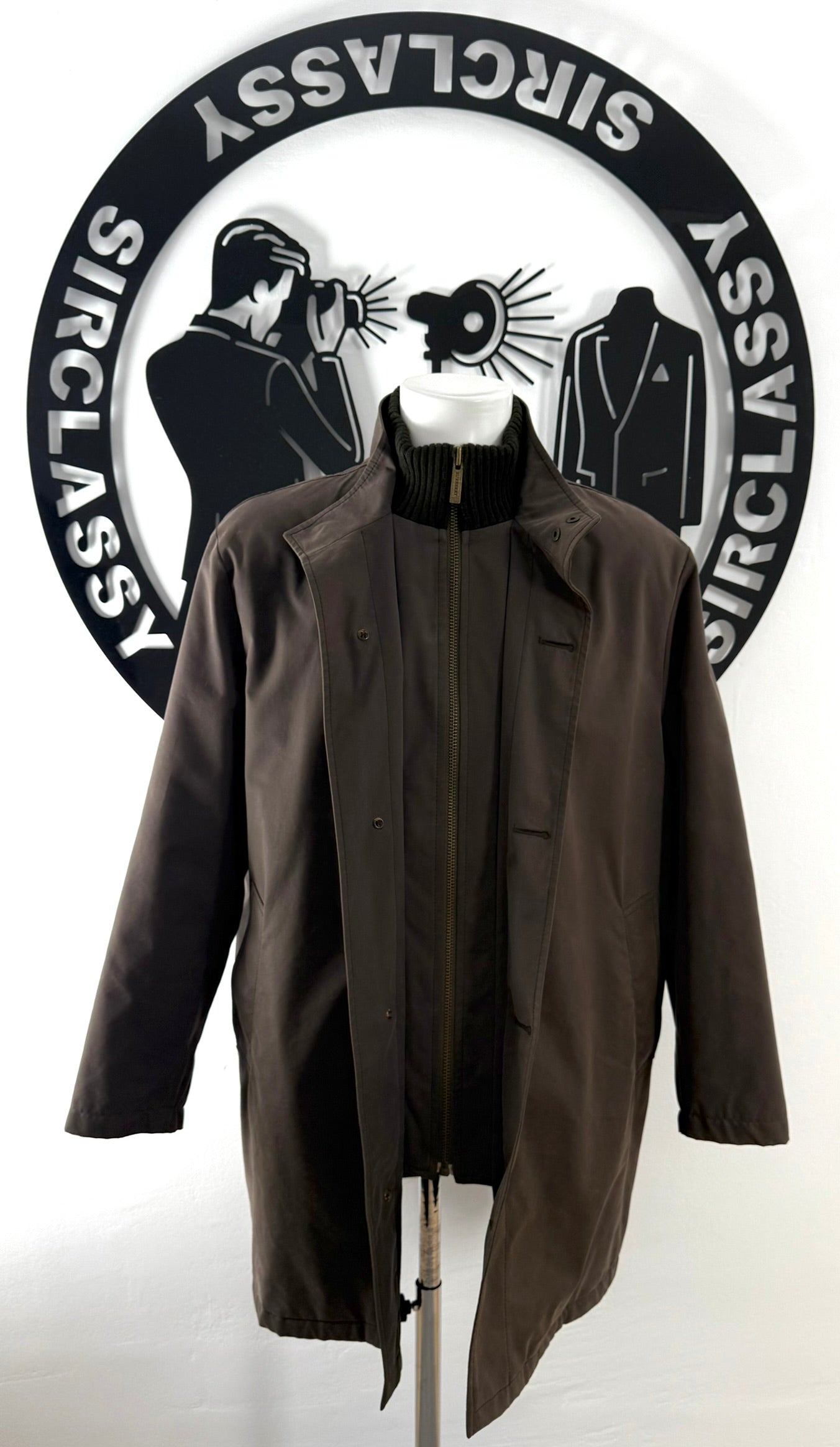 Abrigo Burberry (XL)