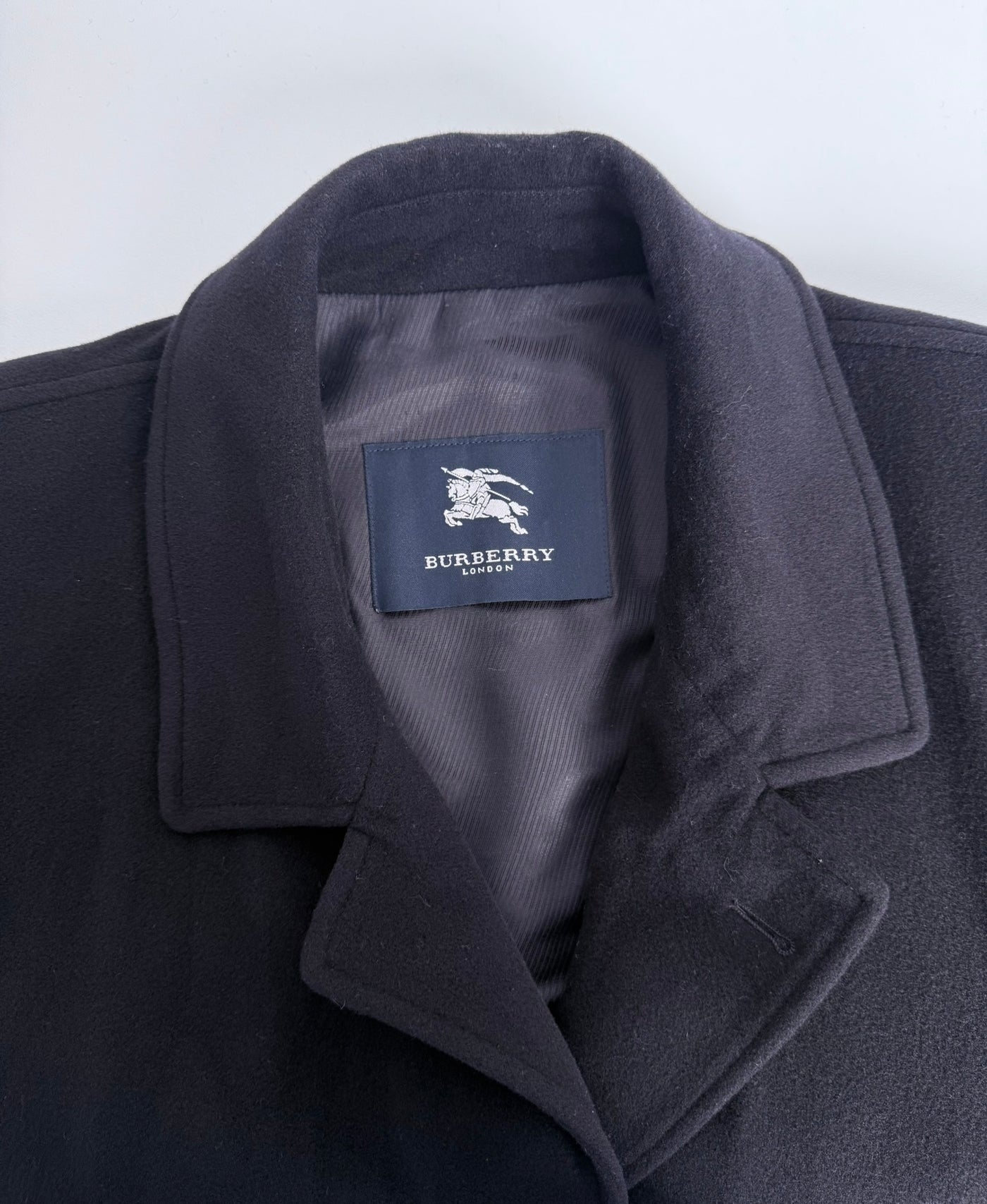 Abrigo Burberry (L)