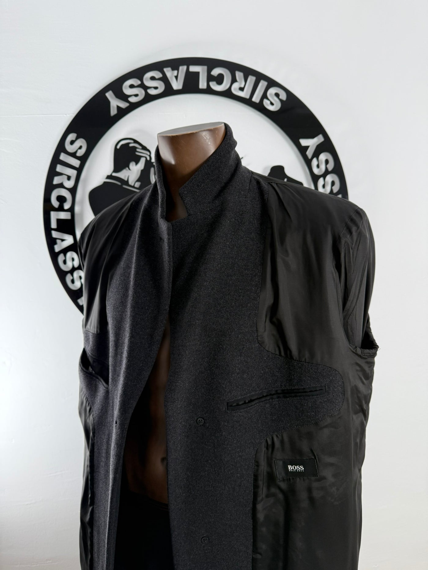 Abrigo Hugo Boss (XXL)