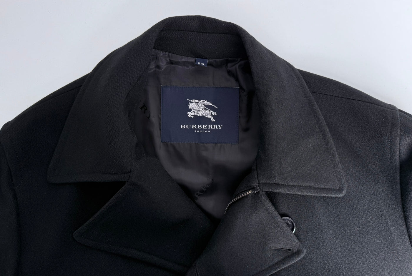 Abrigo Burberry (XXL)
