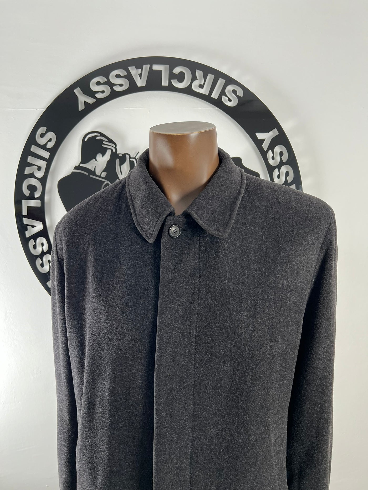 Abrigo Hugo Boss (XL)