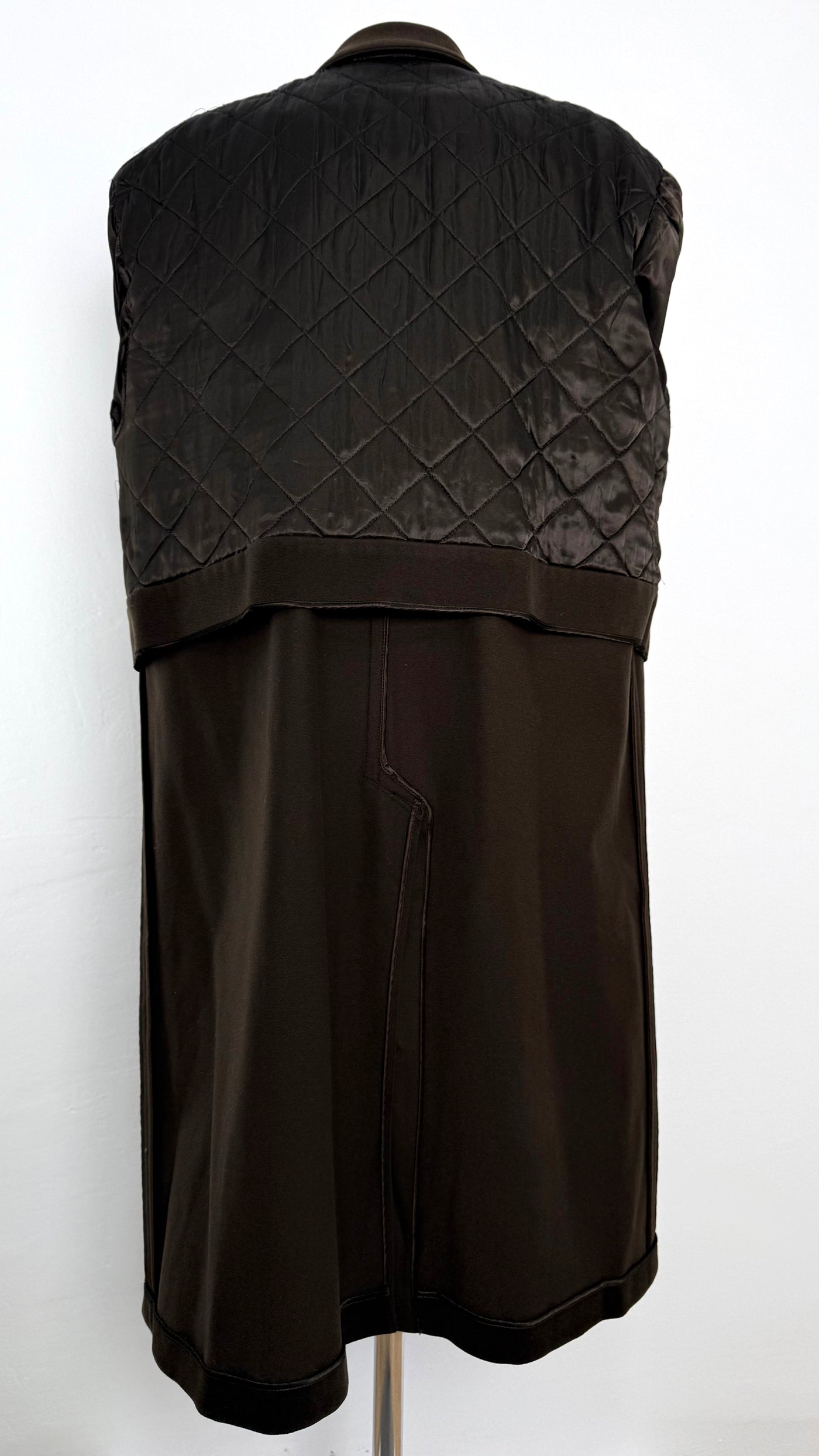 Abrigo Corneliani (L)