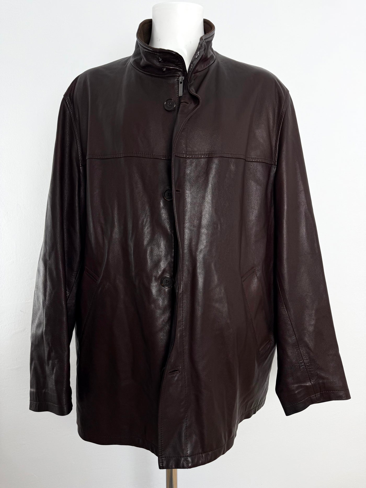 Abrigo de piel Burberry (XXL)