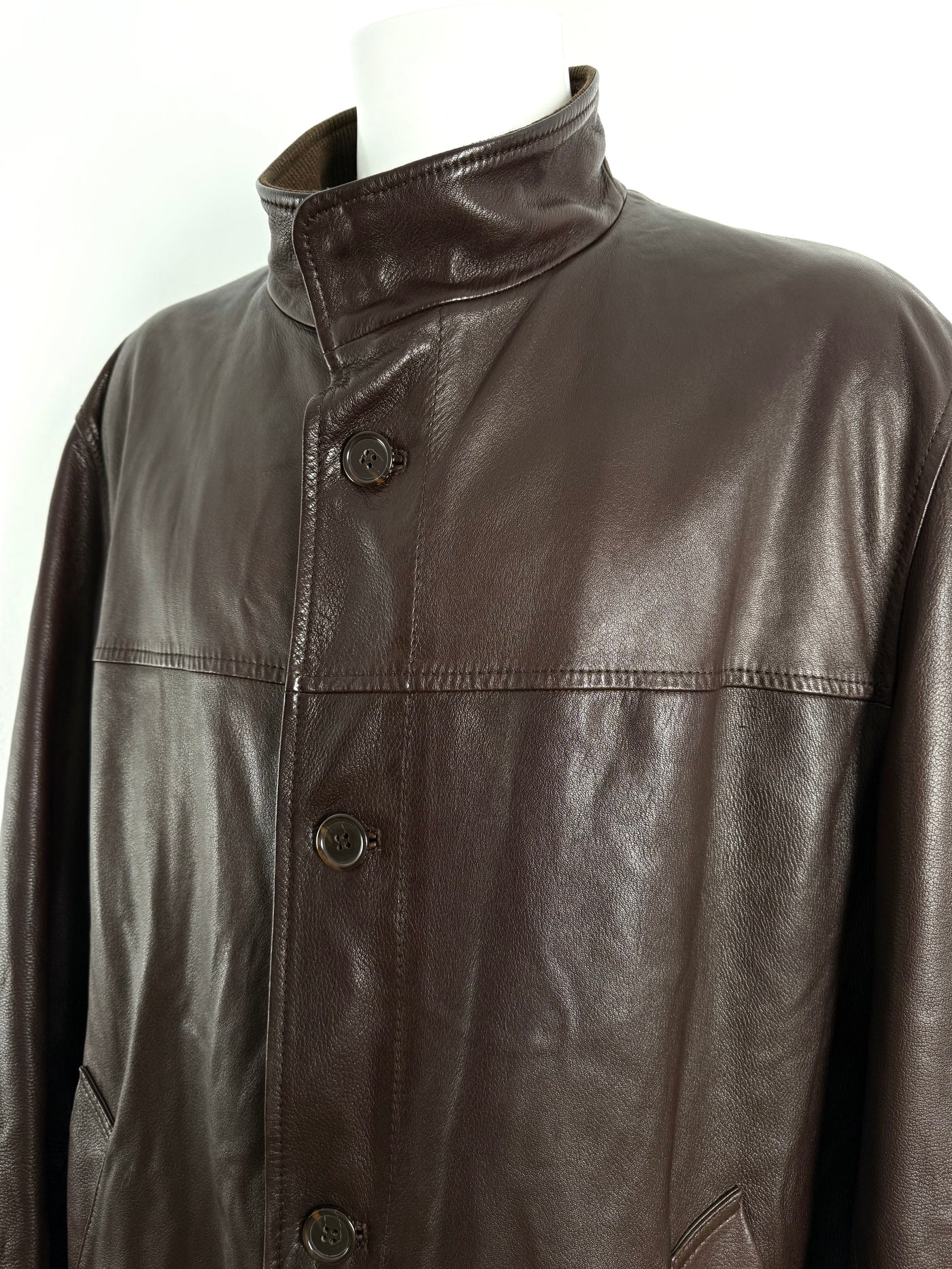 Abrigo de piel Burberry (XXL)