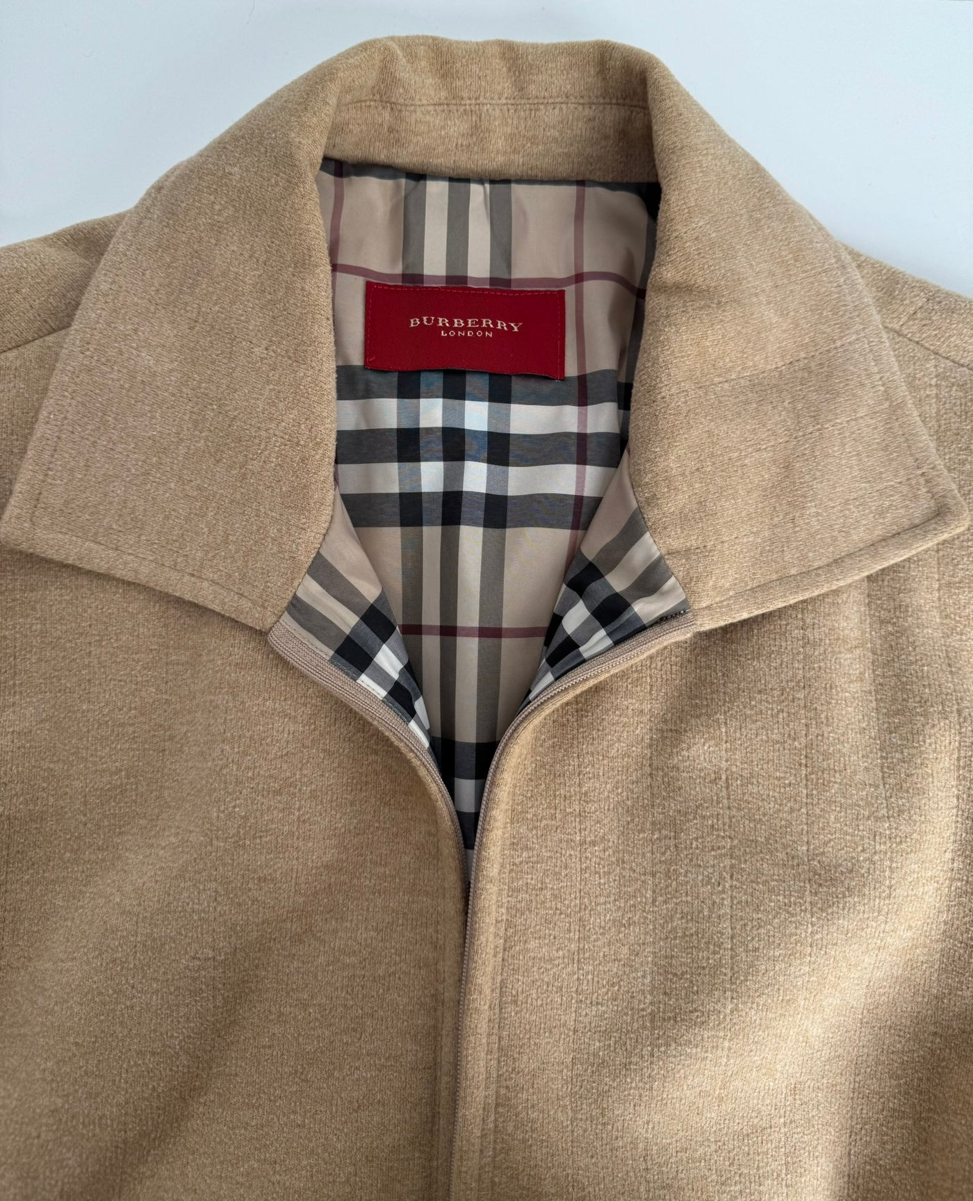 Chaqueta Burberry (XL)