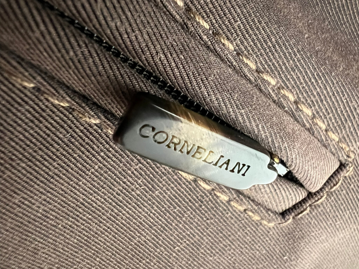 Abrigo Corneliani (XXL)