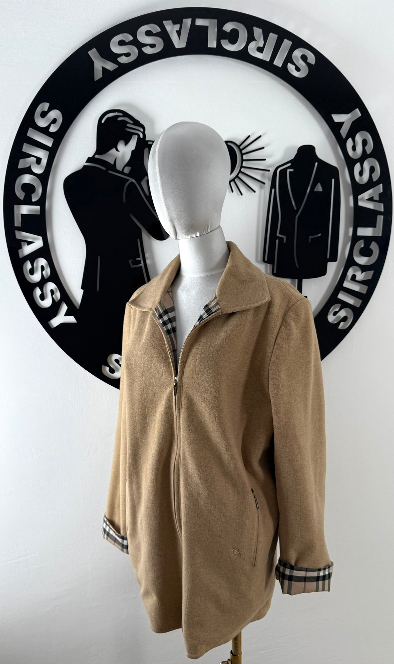 Chaqueta Burberry (XL)