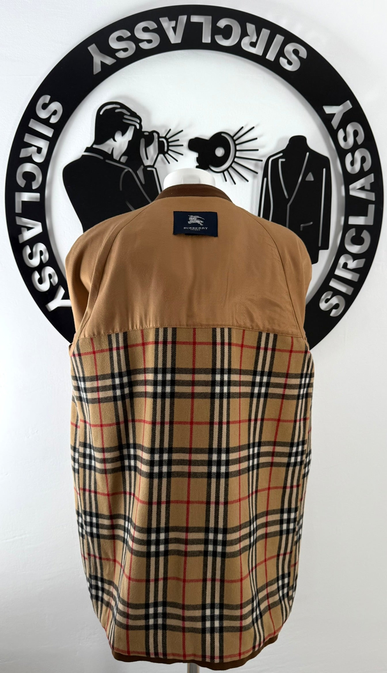 Abrigo Burberry (L)