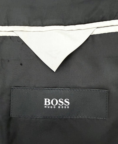 Traje Hugo Boss (M)