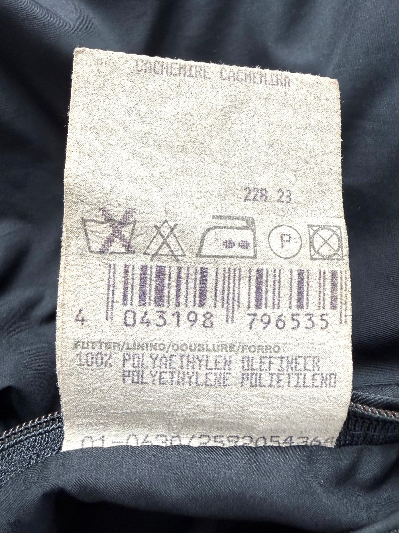 Abrigo Hugo Boss (XL)