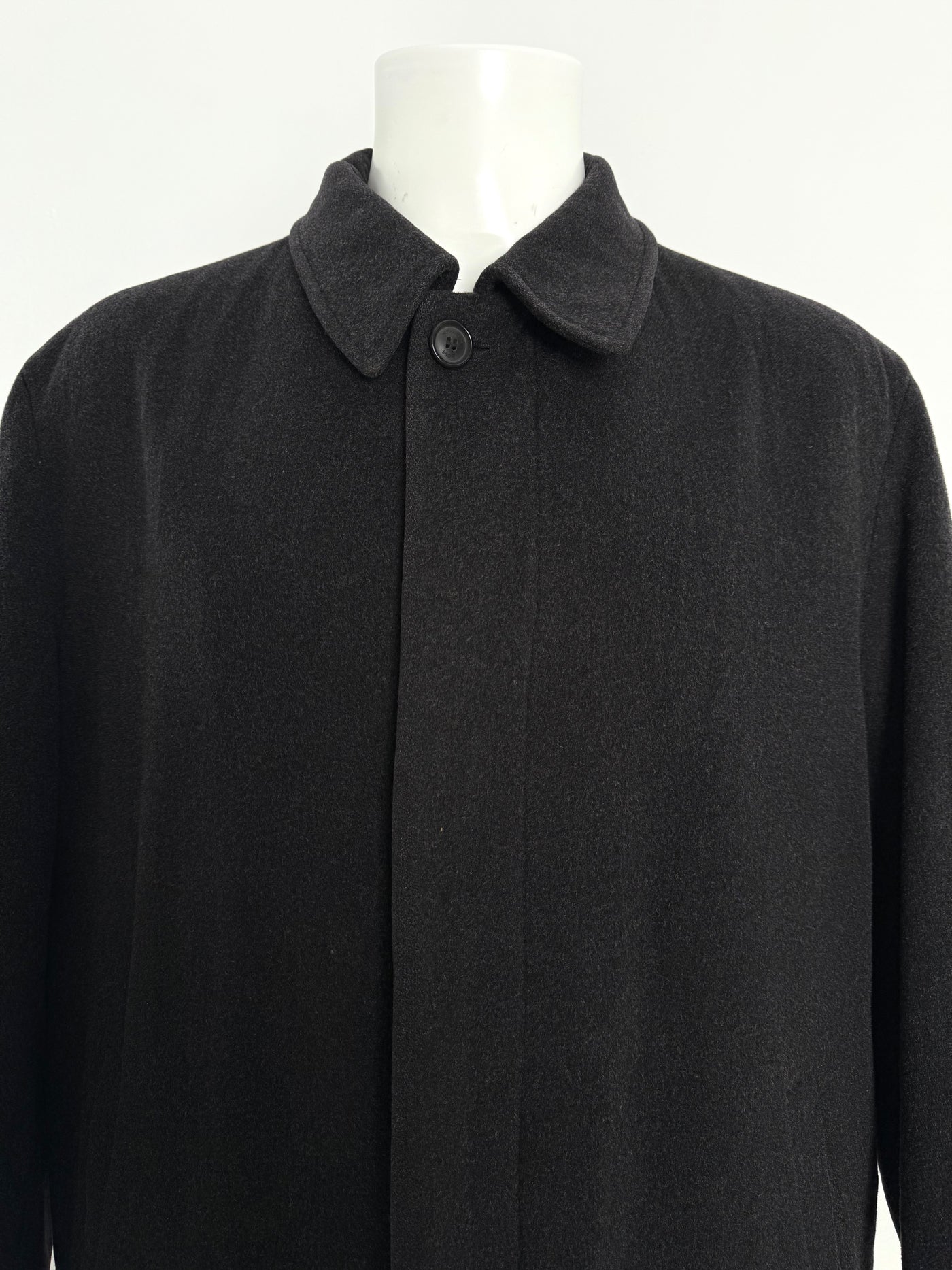 Abrigo Hugo Boss (XL)