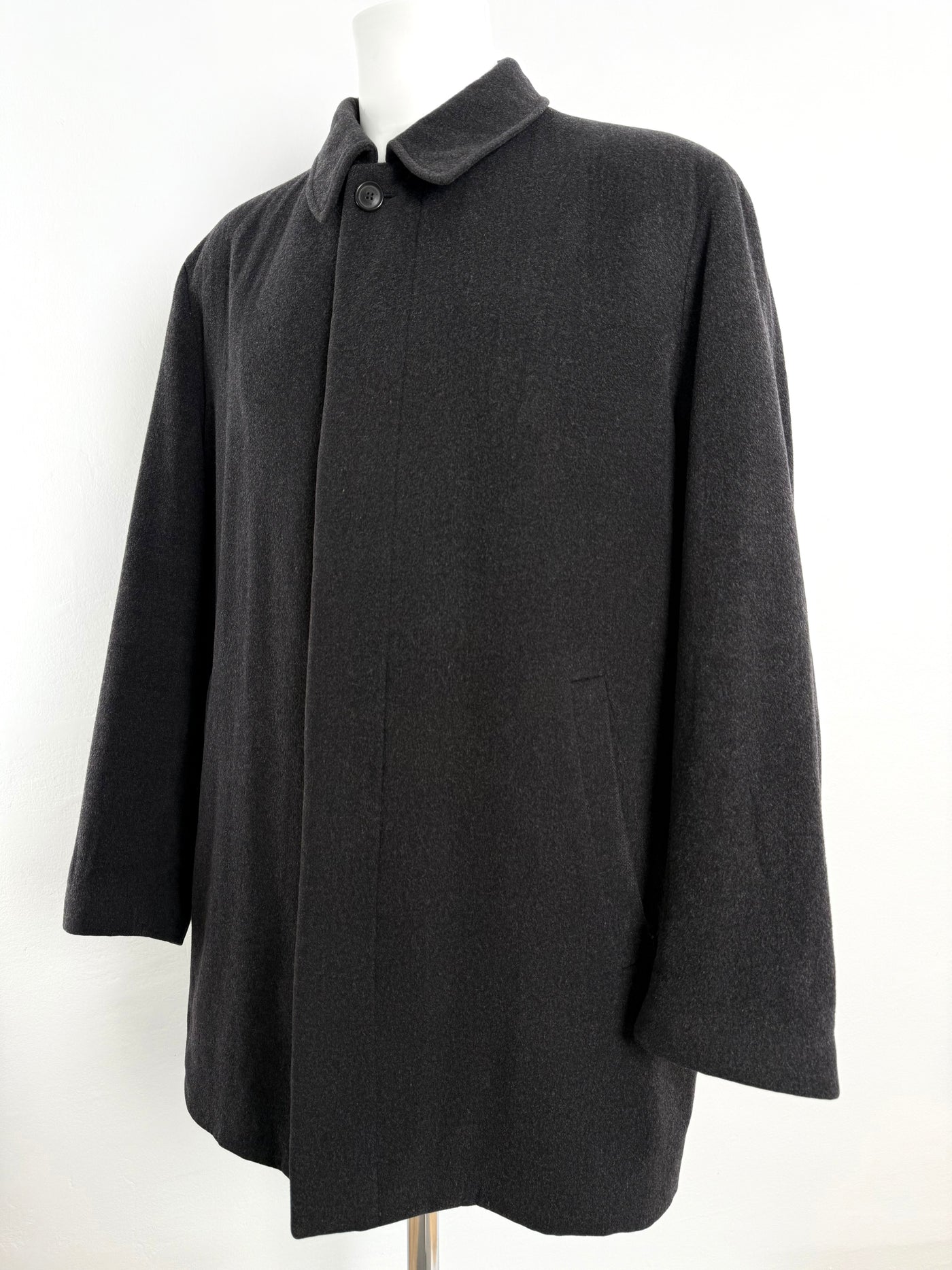 Abrigo Hugo Boss (XL)