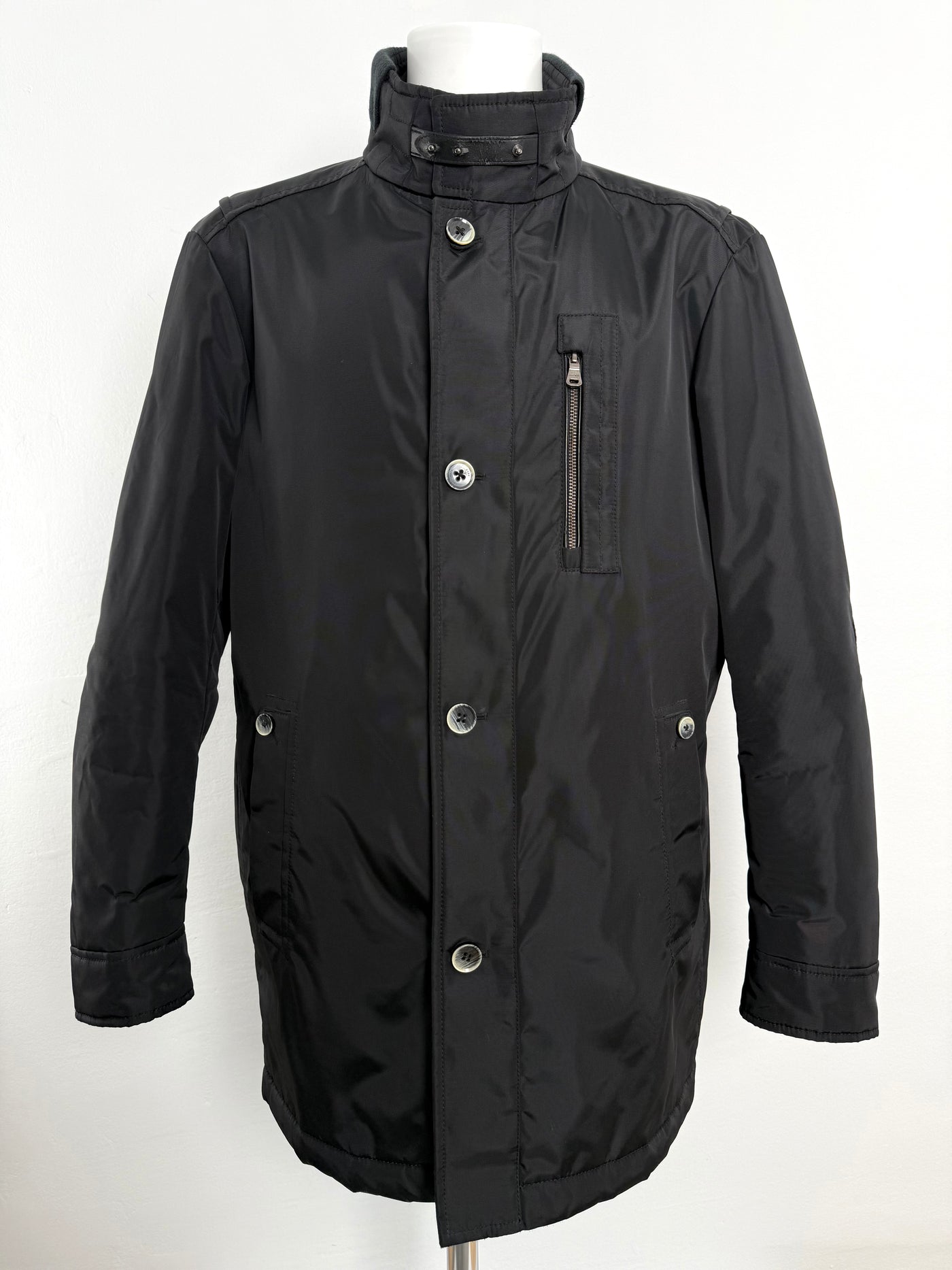 Abrigo Hugo Boss (XL)