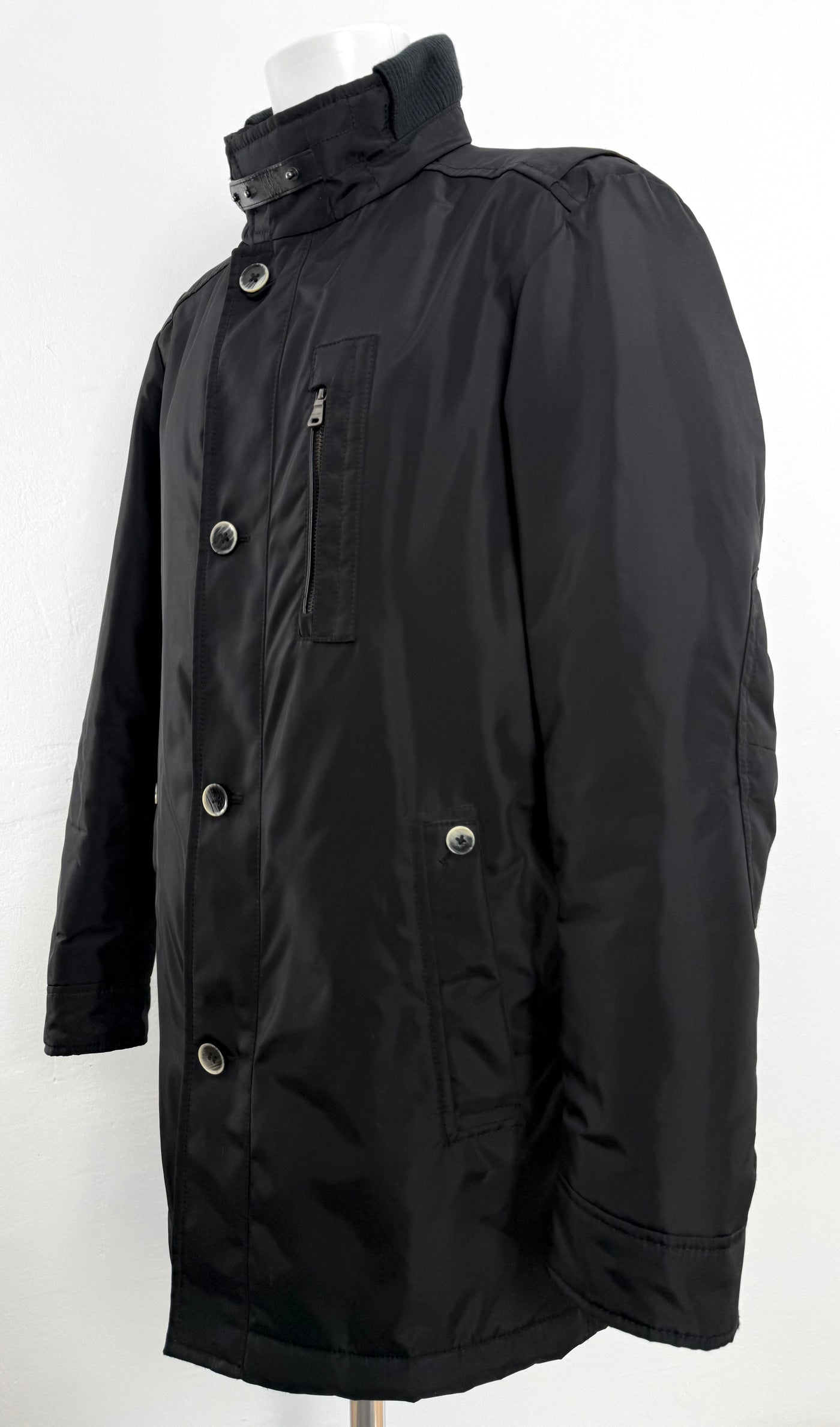 Abrigo Hugo Boss (XL)