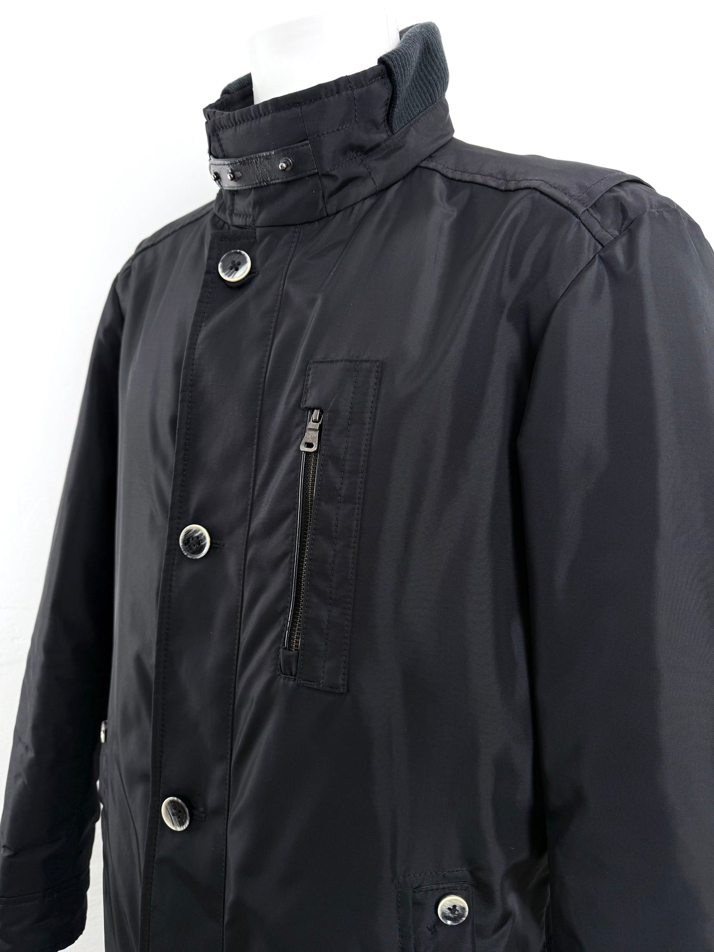 Abrigo Hugo Boss (XL)