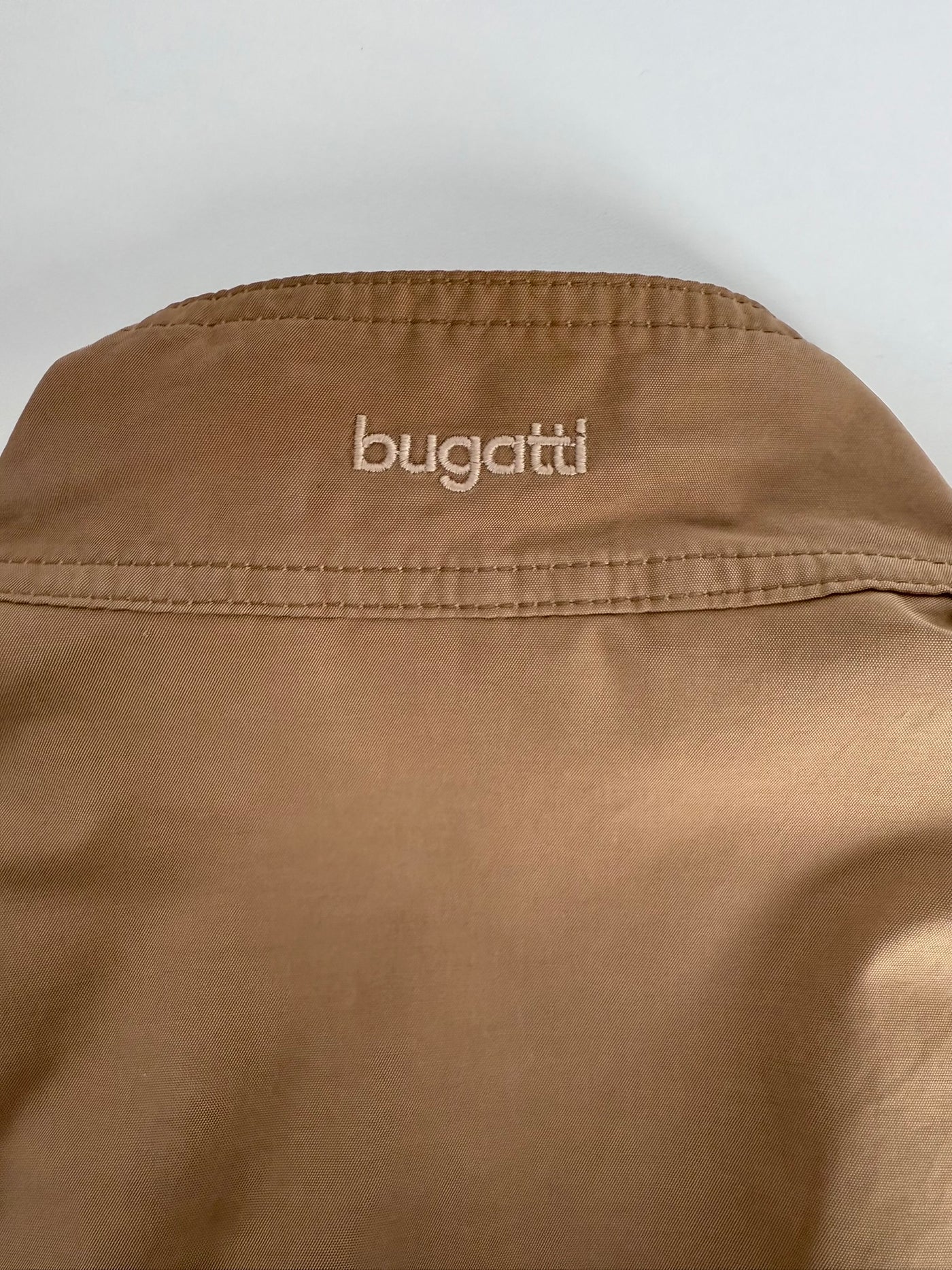 Cazadora Bugatti (XL)