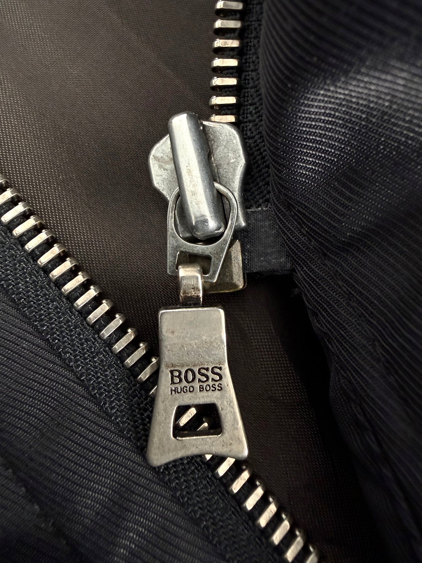 Abrigo Hugo Boss (L)