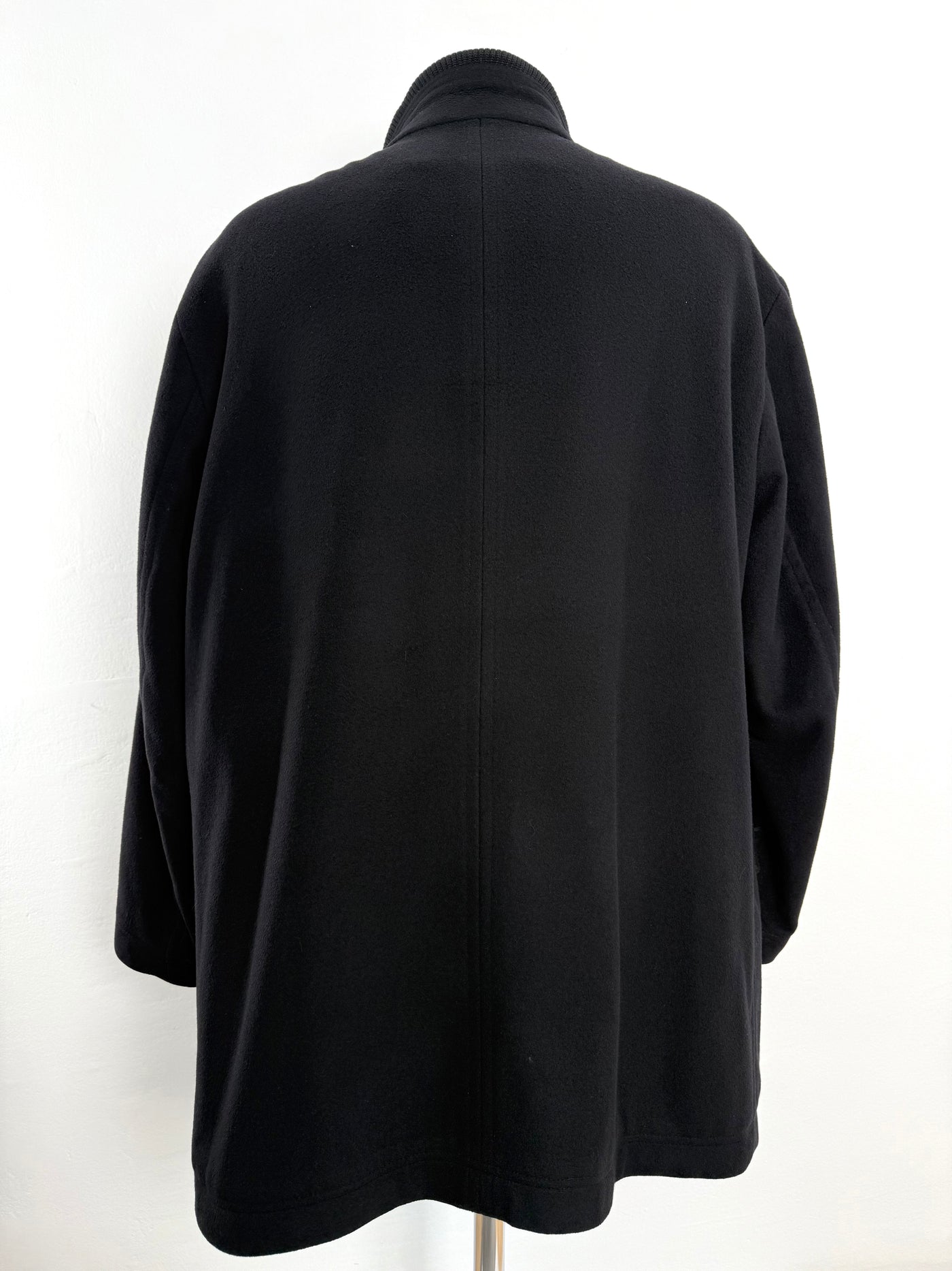 Abrigo Hugo Boss (XXL)