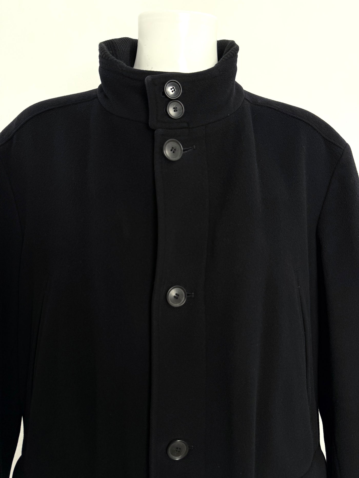 Abrigo Hugo Boss (XXL)