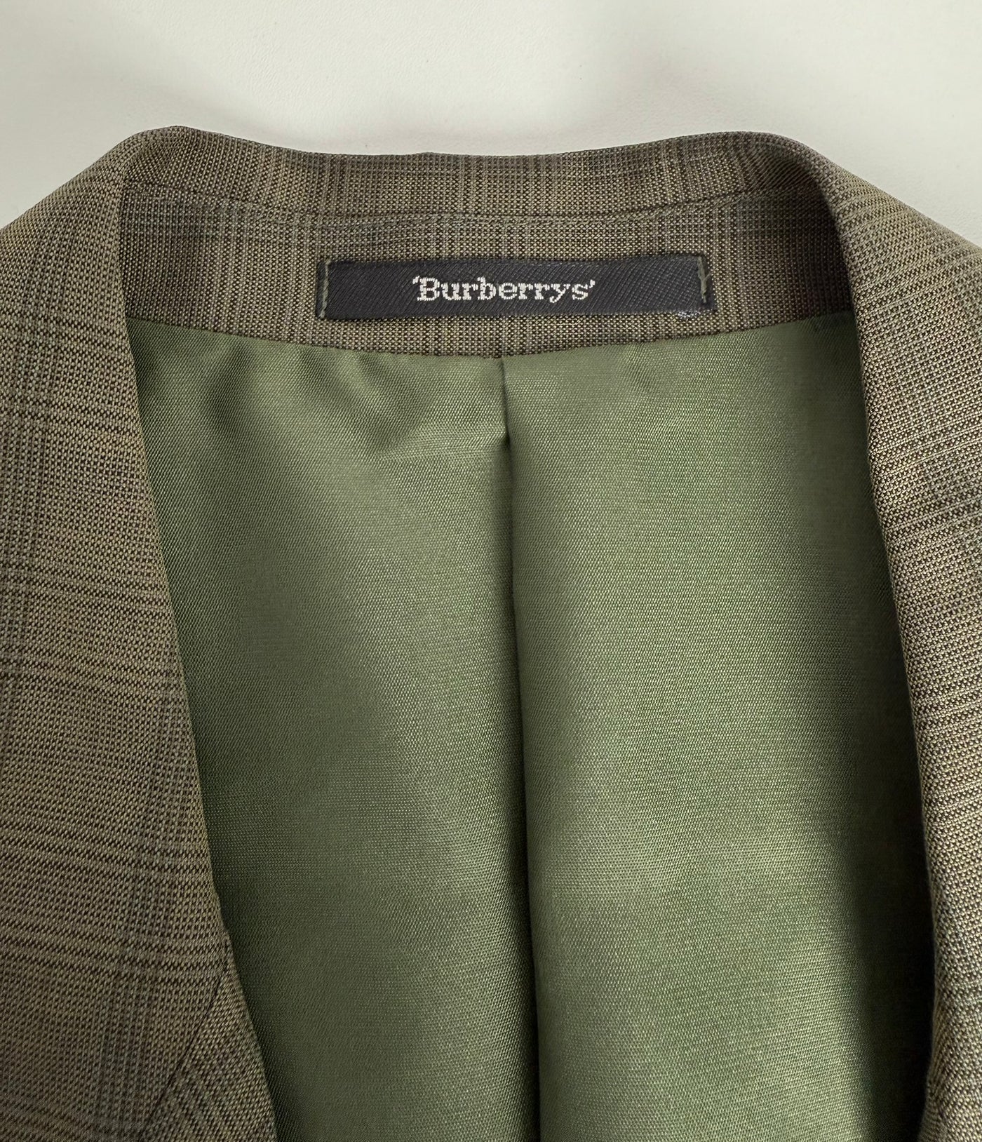 Americana Burberry (L)