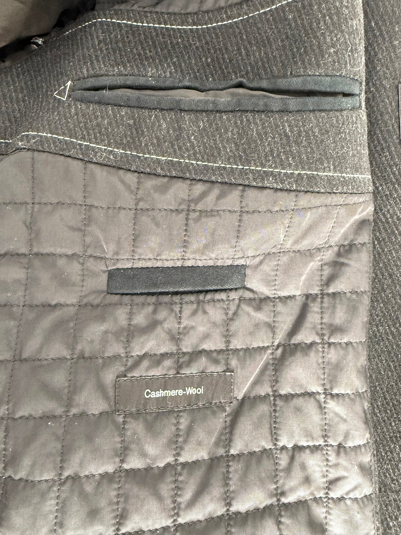 Abrigo Hugo Boss (XL)