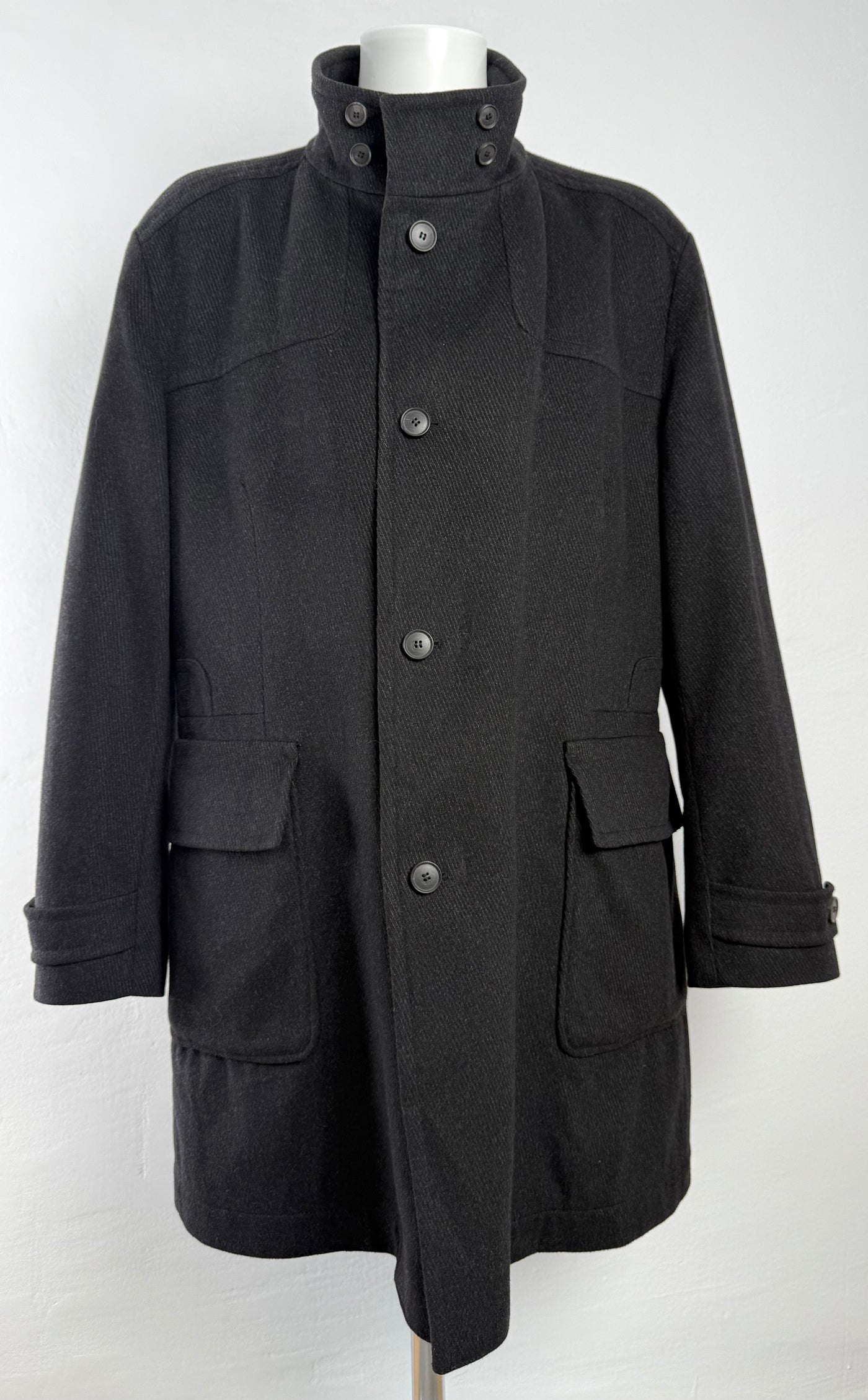 Abrigo Hugo Boss (XL)