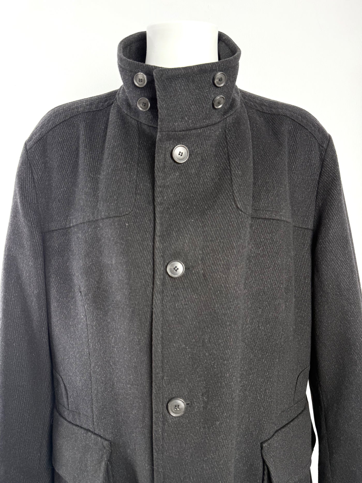 Abrigo Hugo Boss (XL)