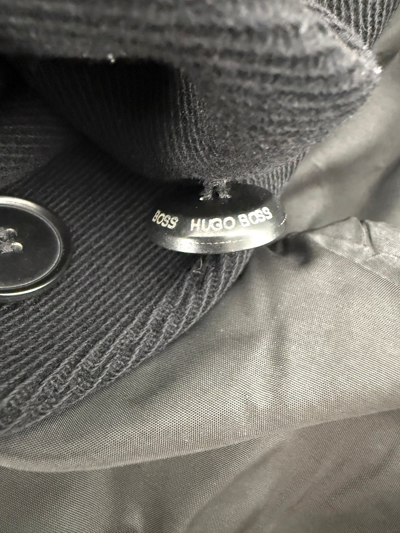 Abrigo Hugo Boss (XL)