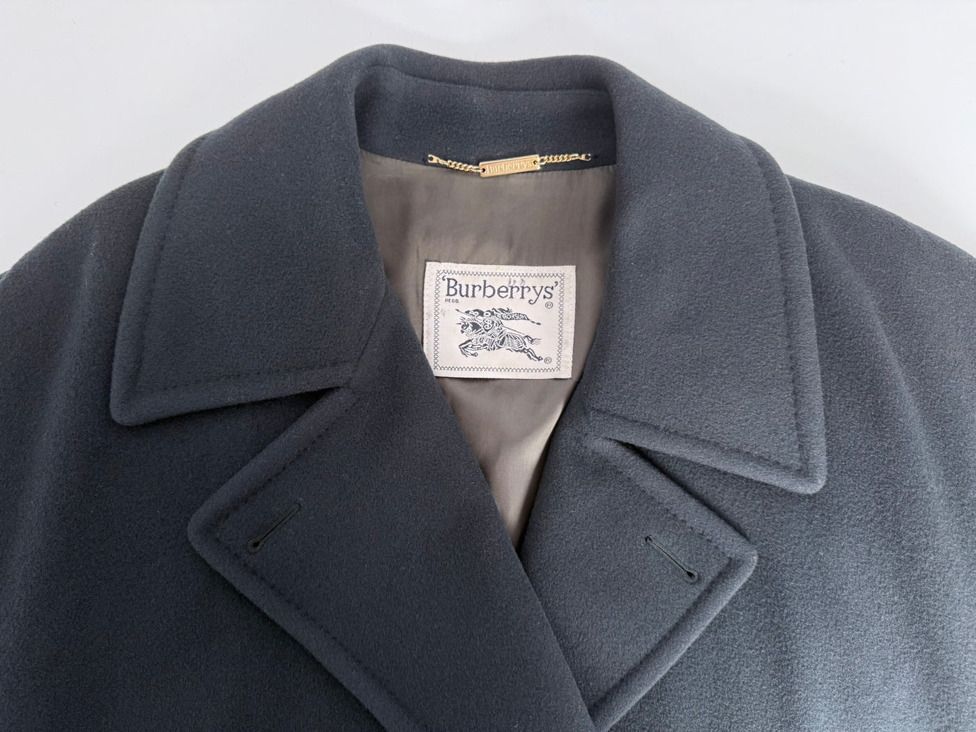Abrigo Burberry (XL)