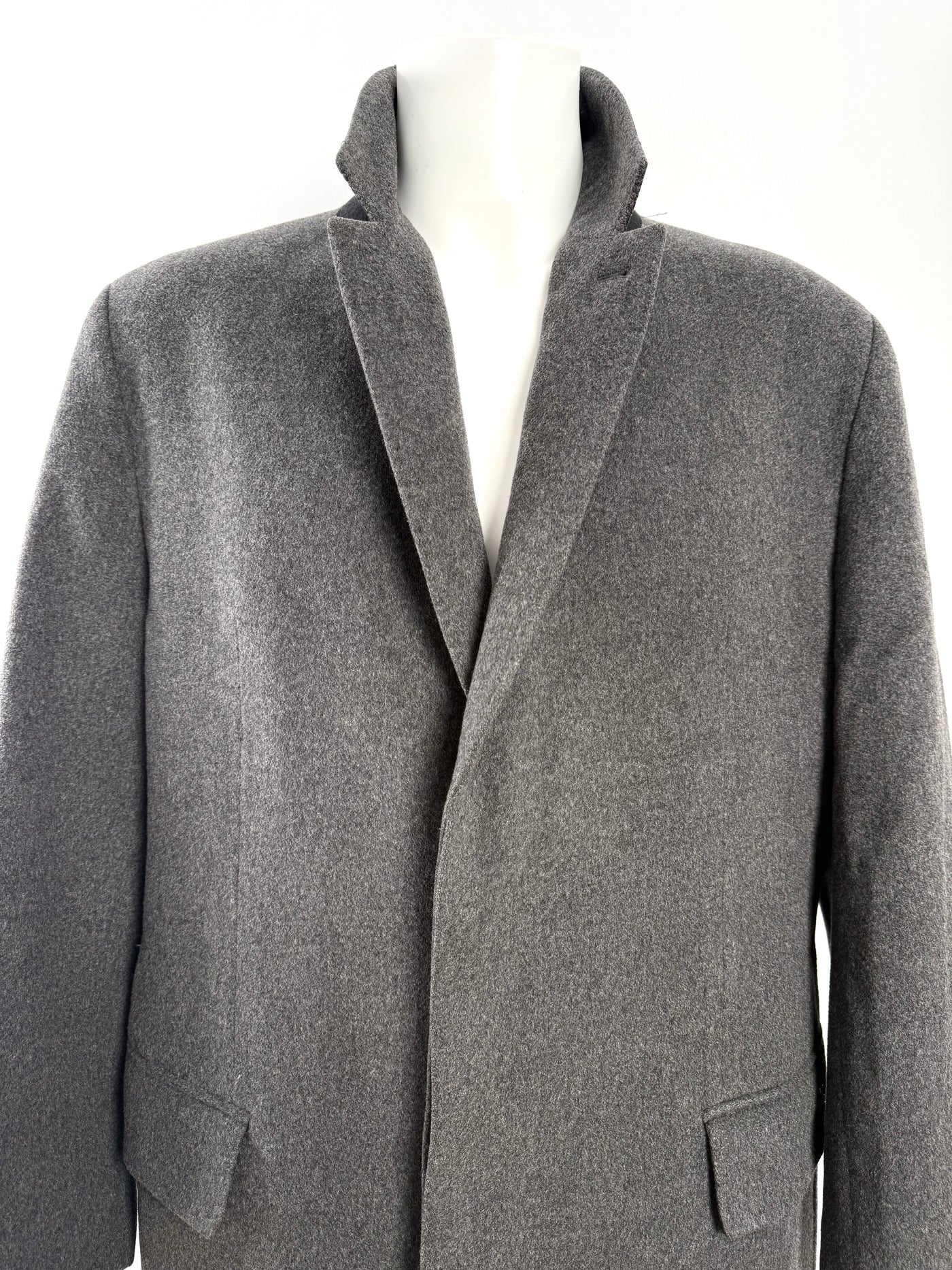 Abrigo Hugo Boss (XL)