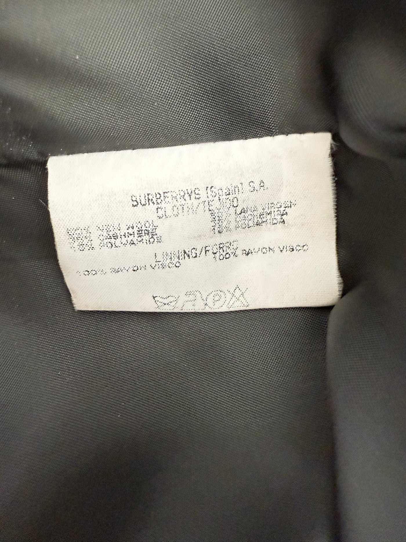 Abrigo Burberry (XL)