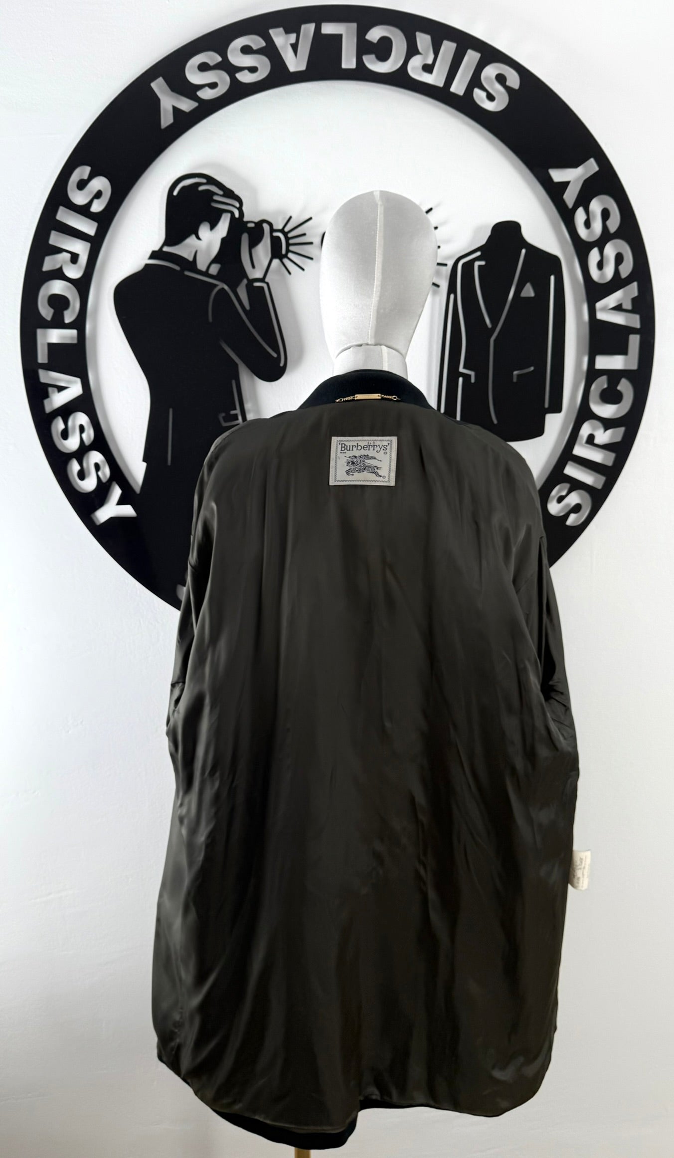 Abrigo Burberry (XL)