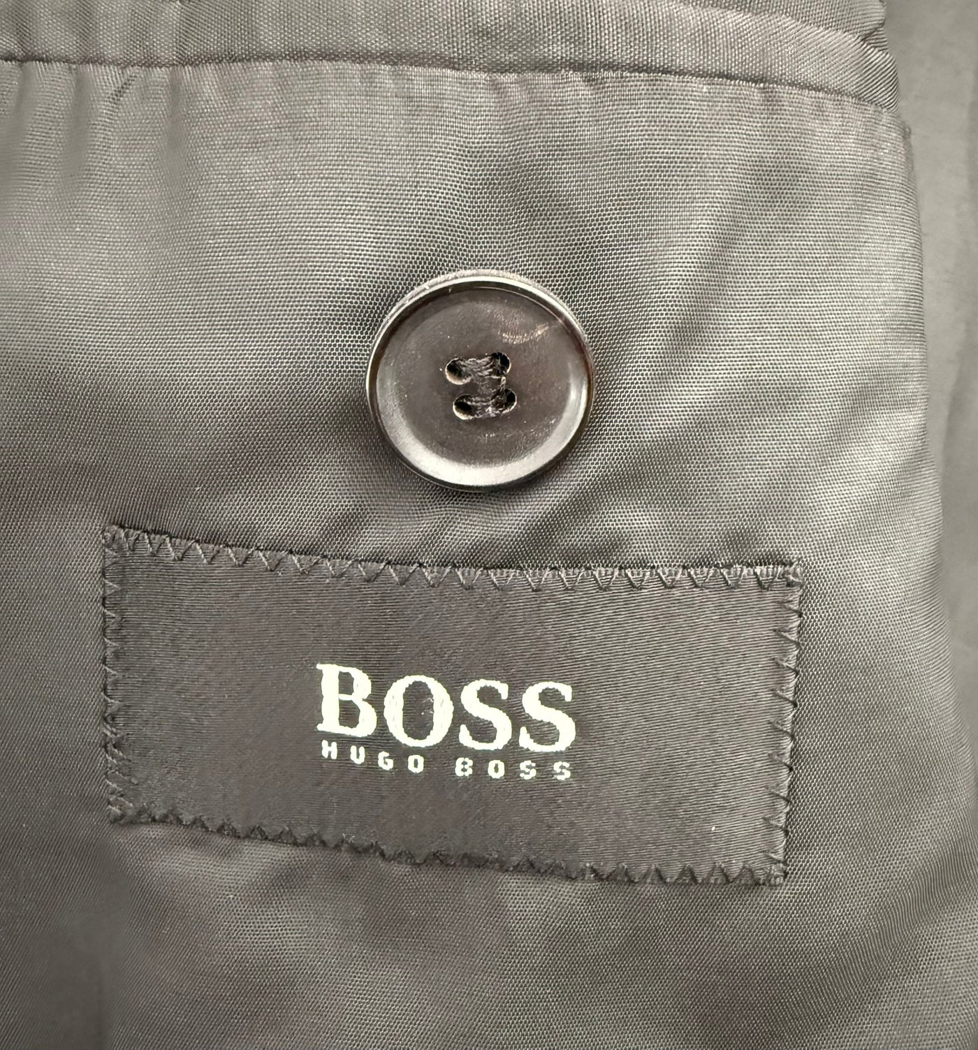Abrigo Hugo Boss (XL)