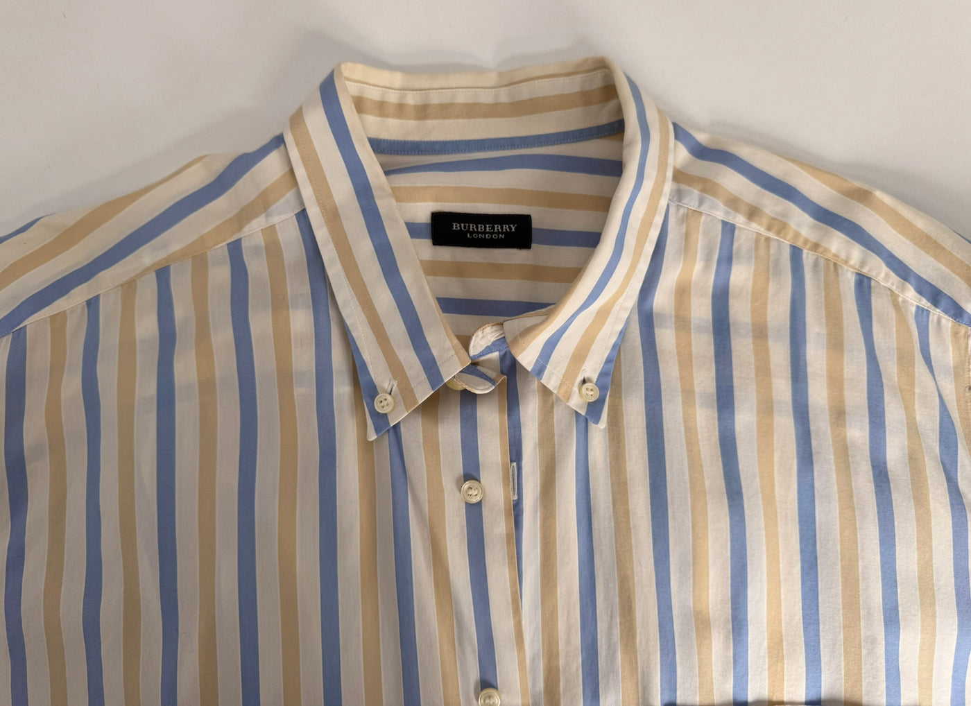 Camisa Burberry (XL)