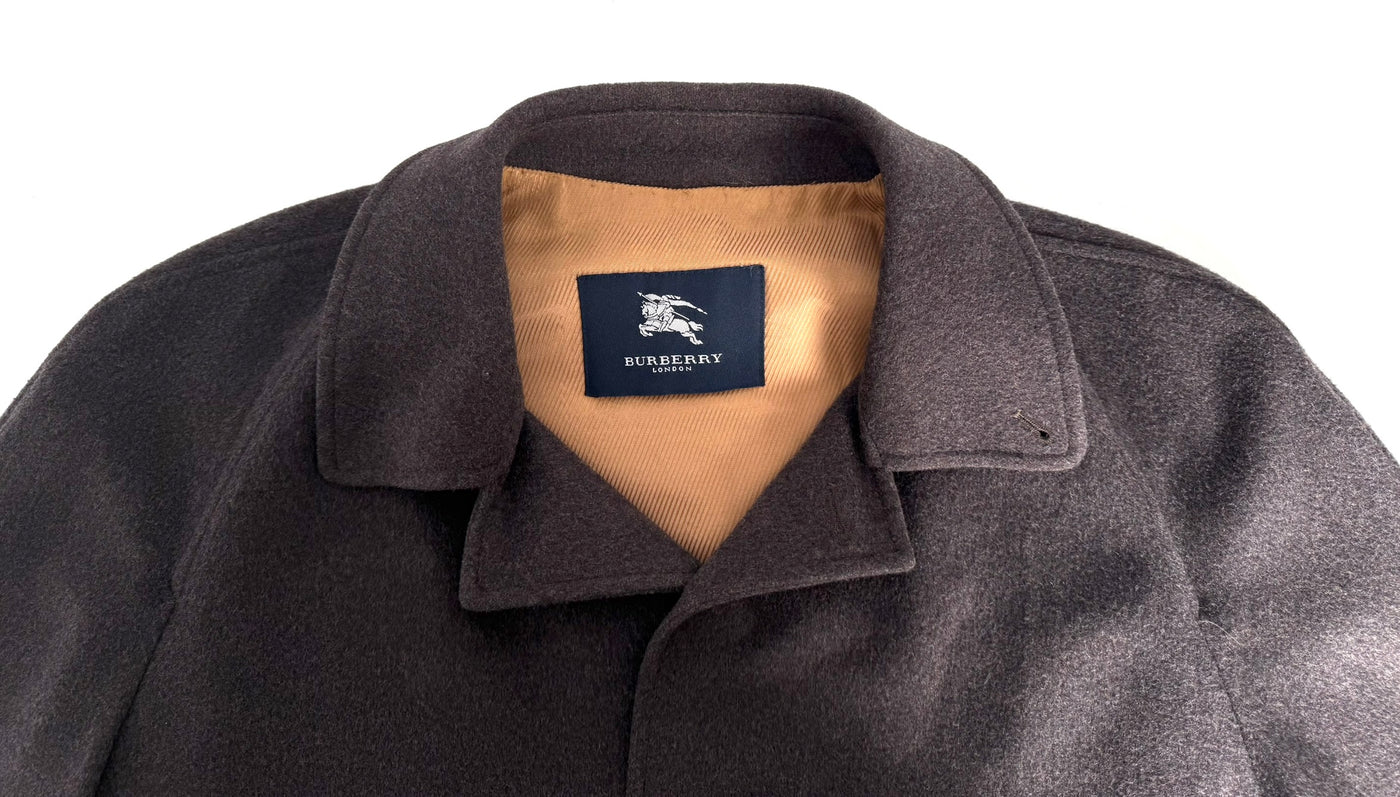Abrigo Burberry (L)