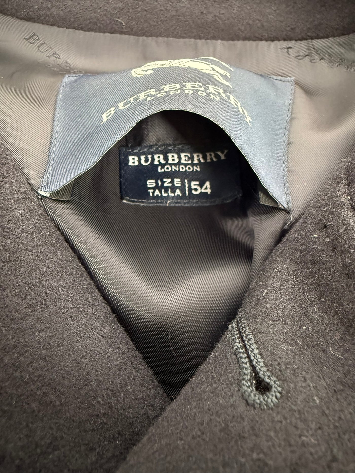 Abrigo Burberry (XL)