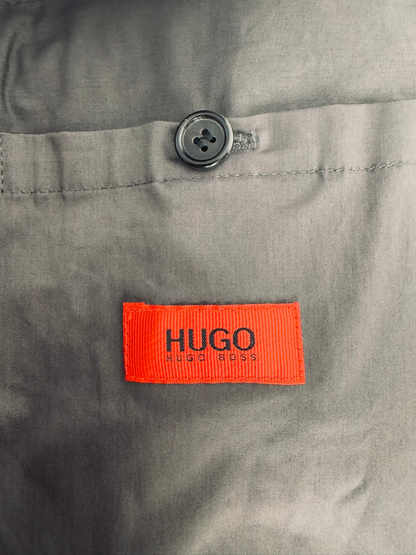 Gabardina Hugo Boss (XS-S)